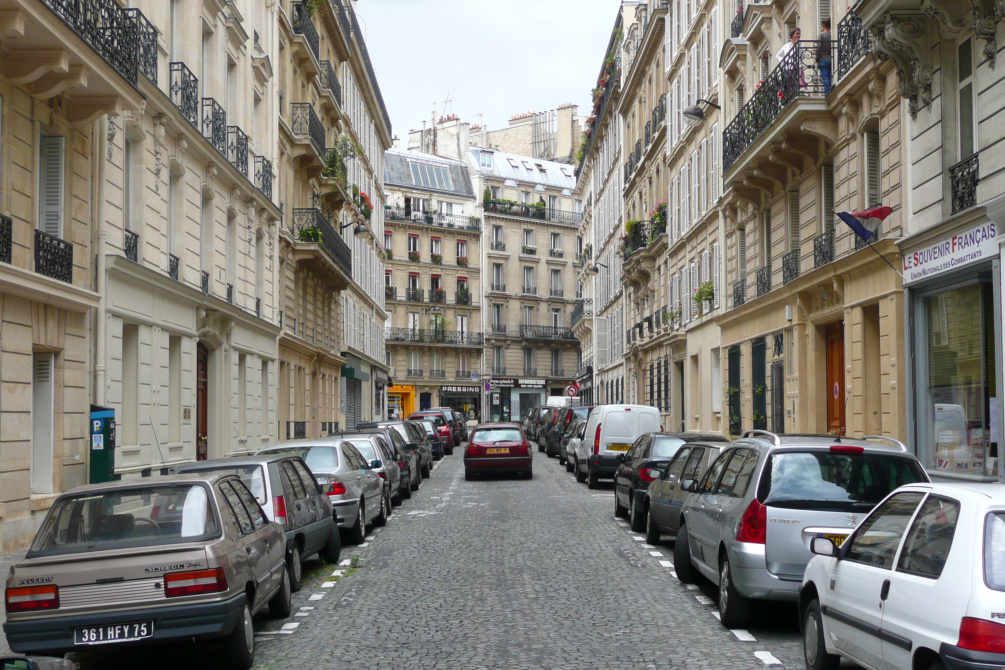 Picture France Paris Rue de Rome 2007-06 33 - Around Rue de Rome