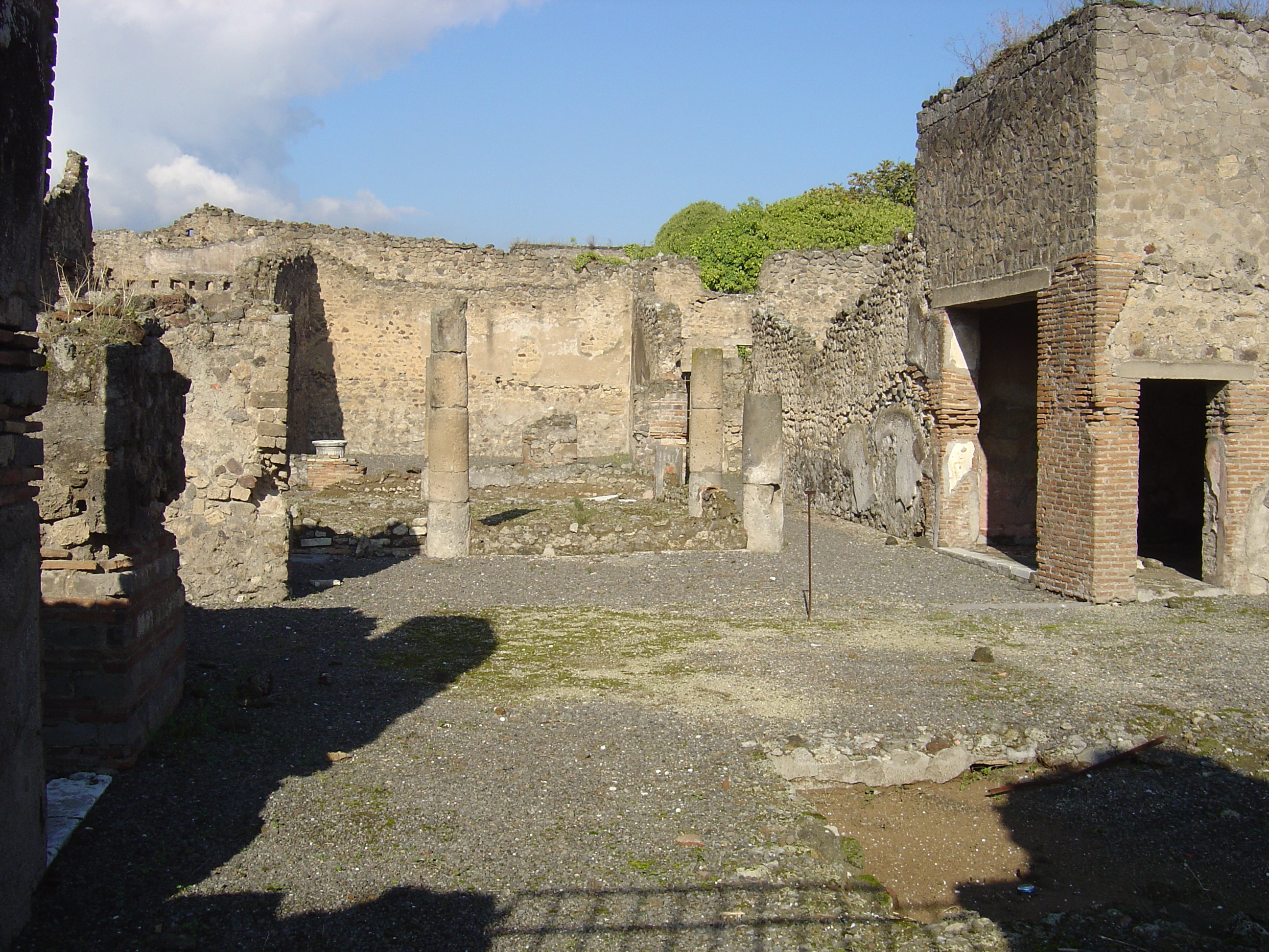 Picture Italy Pompei 2004-11 13 - Around Pompei