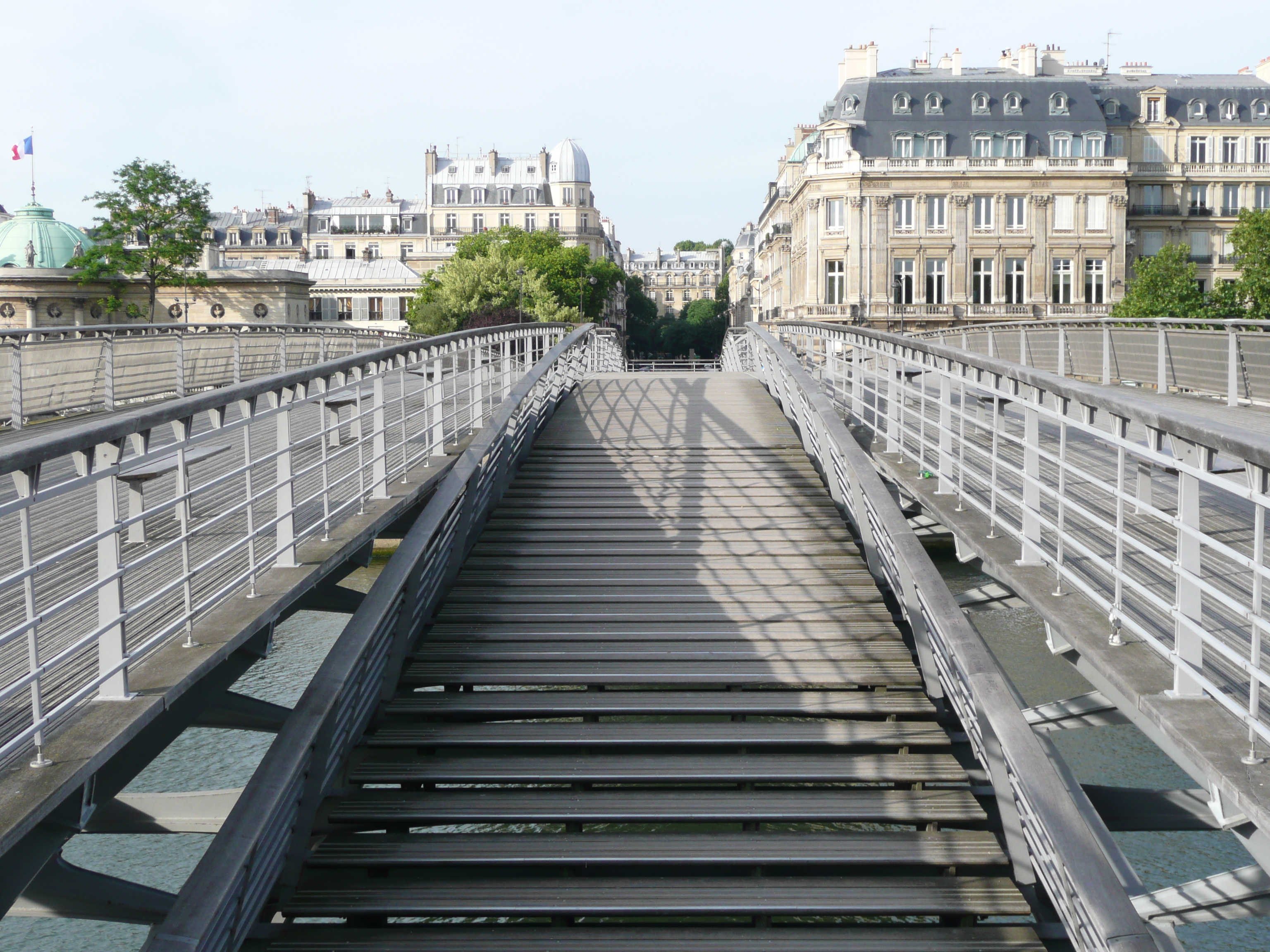 Picture France Paris The Bridges of Paris 2007-06 51 - Center The Bridges of Paris