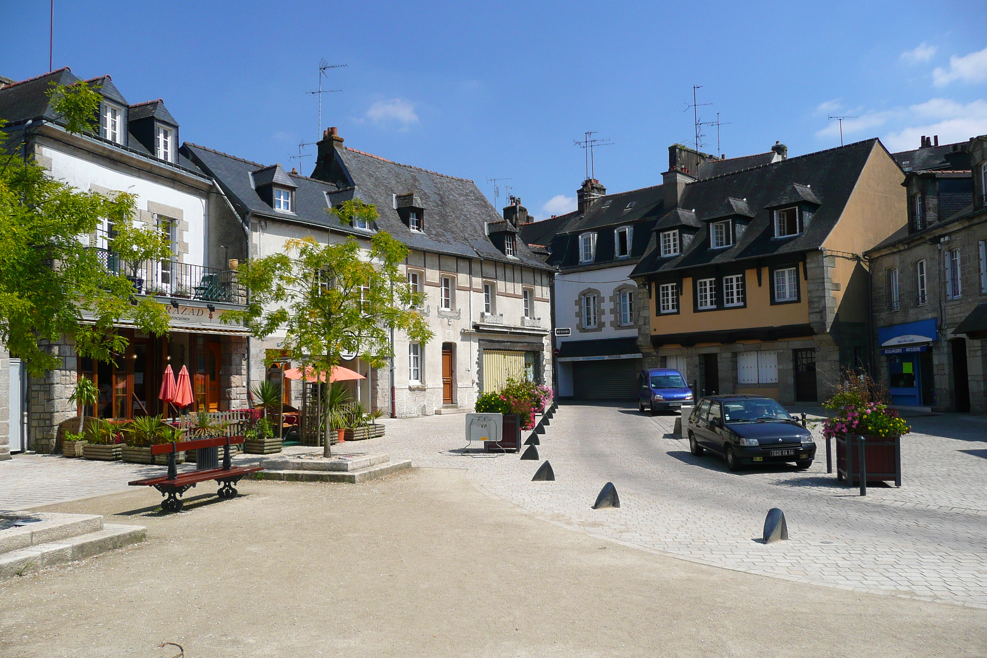 Picture France Pontivy 2007-08 18 - Tour Pontivy