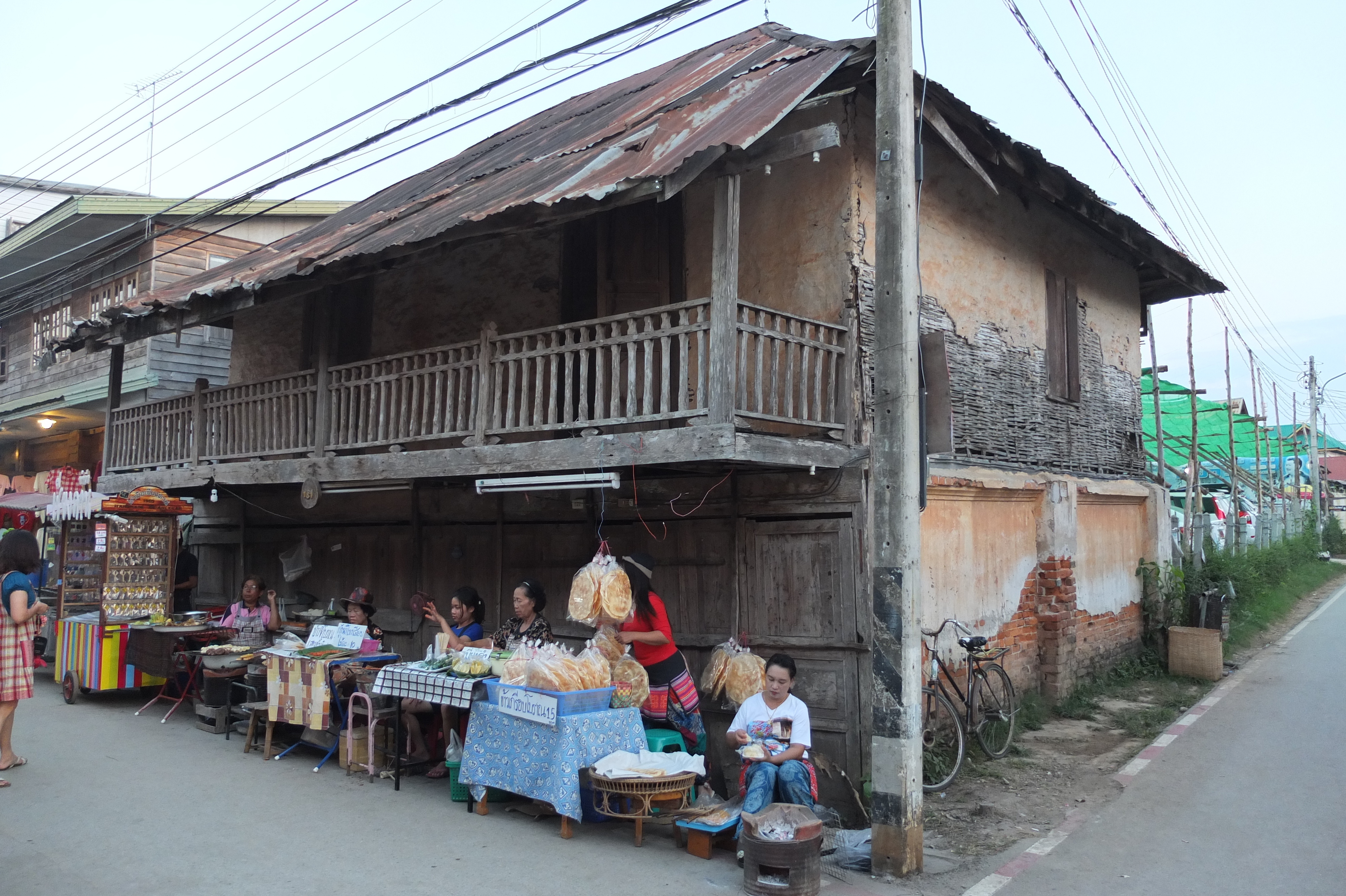 Picture Thailand Chiang Khan 2012-12 1 - Center Chiang Khan