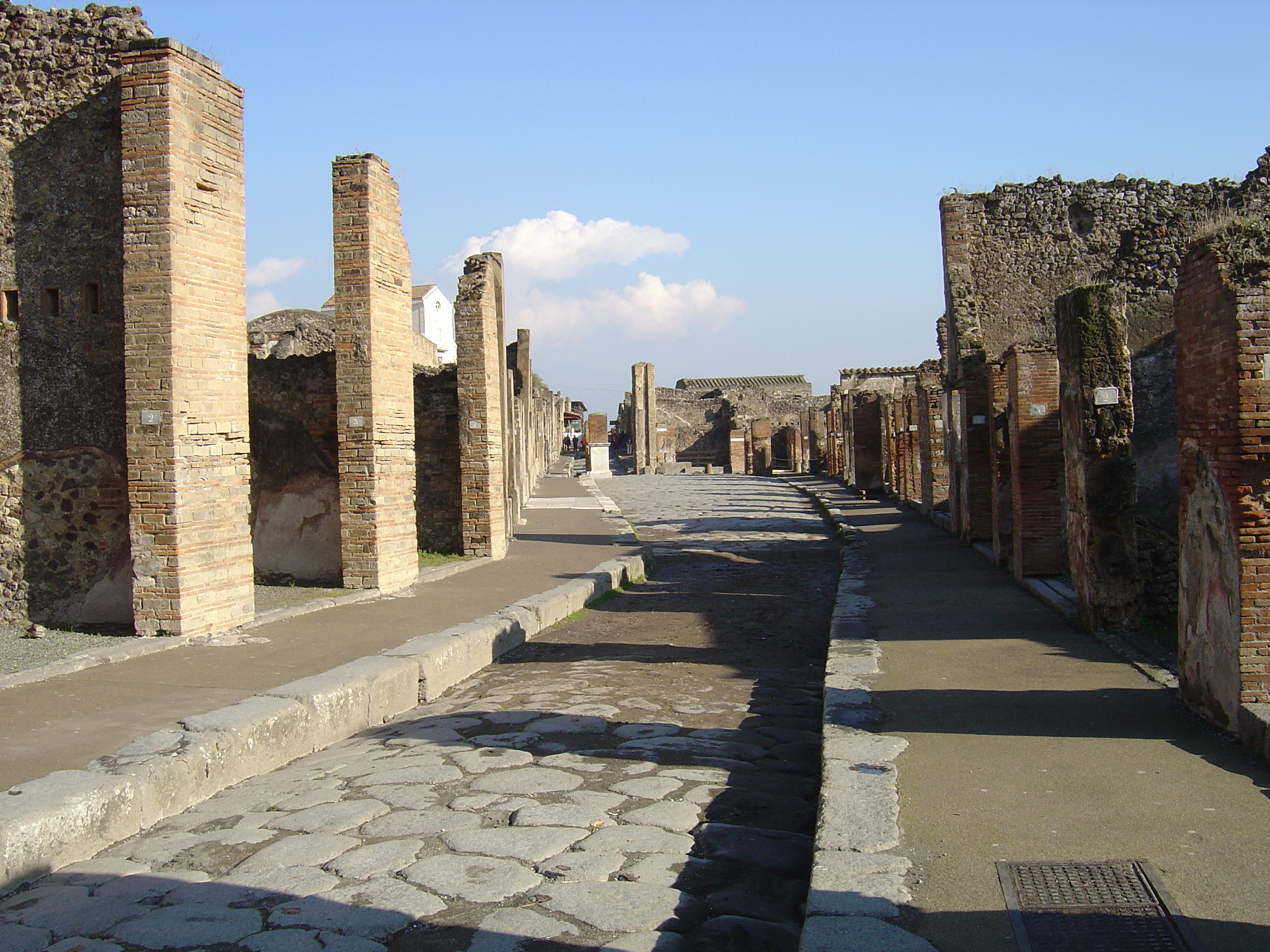 Picture Italy Pompei 2004-11 22 - Center Pompei