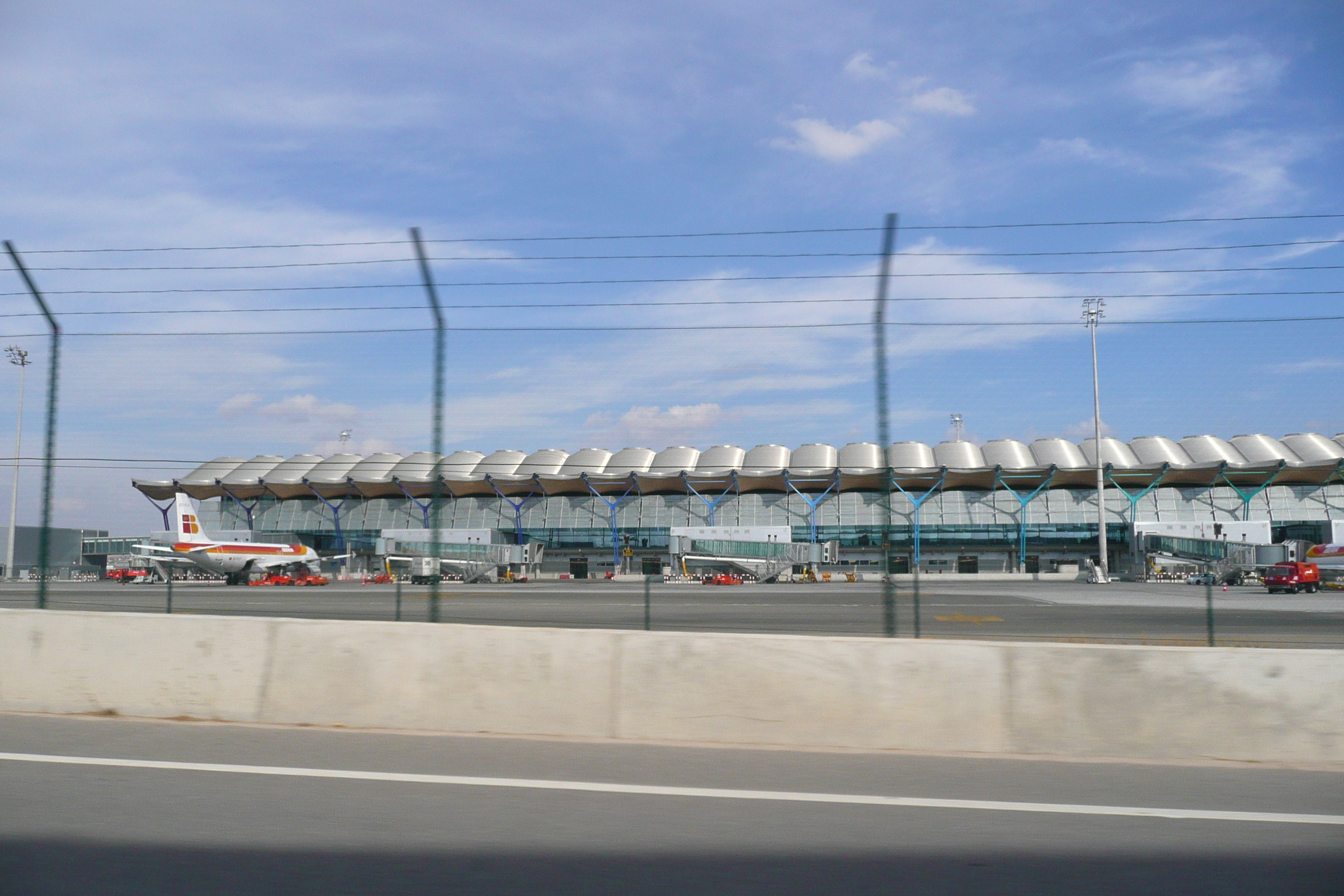 Picture Spain Madrid Barajas Airport 2007-09 28 - Around Barajas Airport