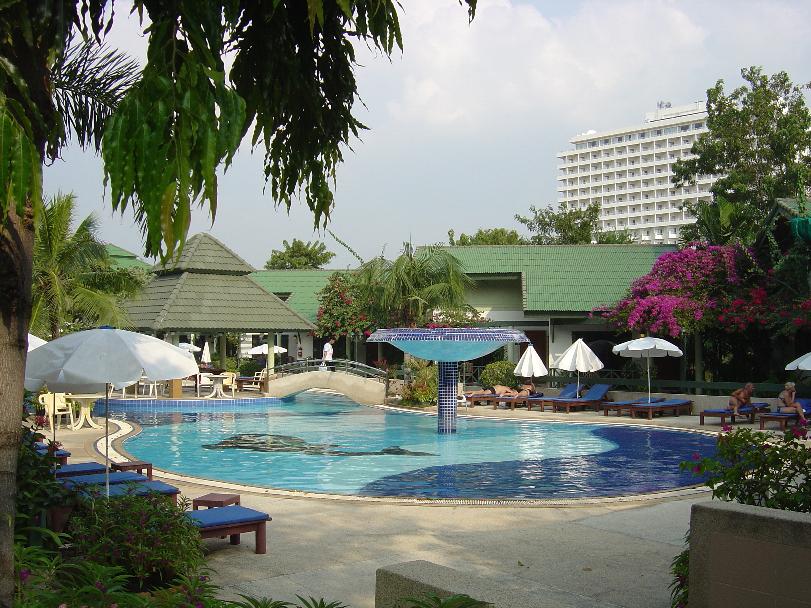 Picture Thailand Jomtien Beach Grand Jomtien Palace Hotel 2004-10 12 - Around Grand Jomtien Palace Hotel