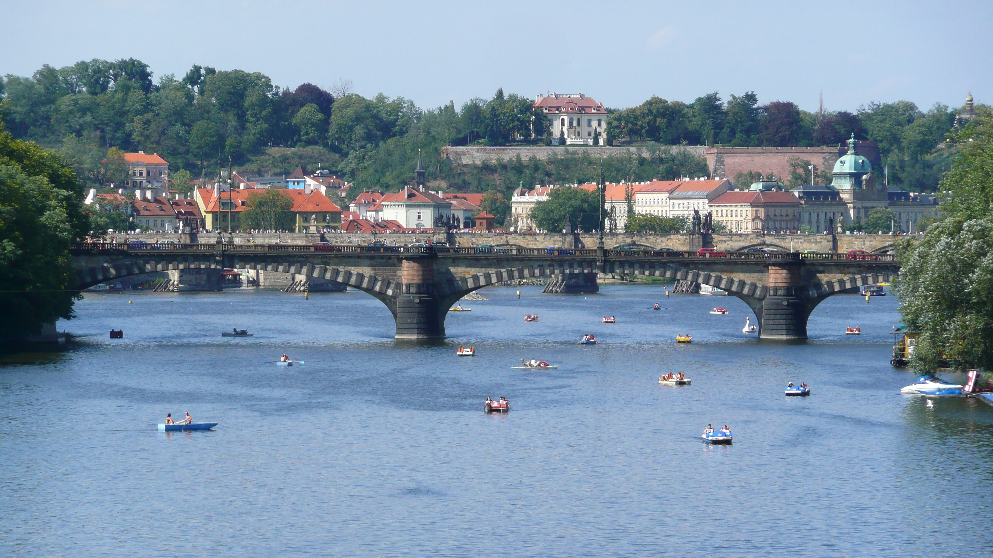 Picture Czech Republic Prague Vltava river 2007-07 19 - Around Vltava river