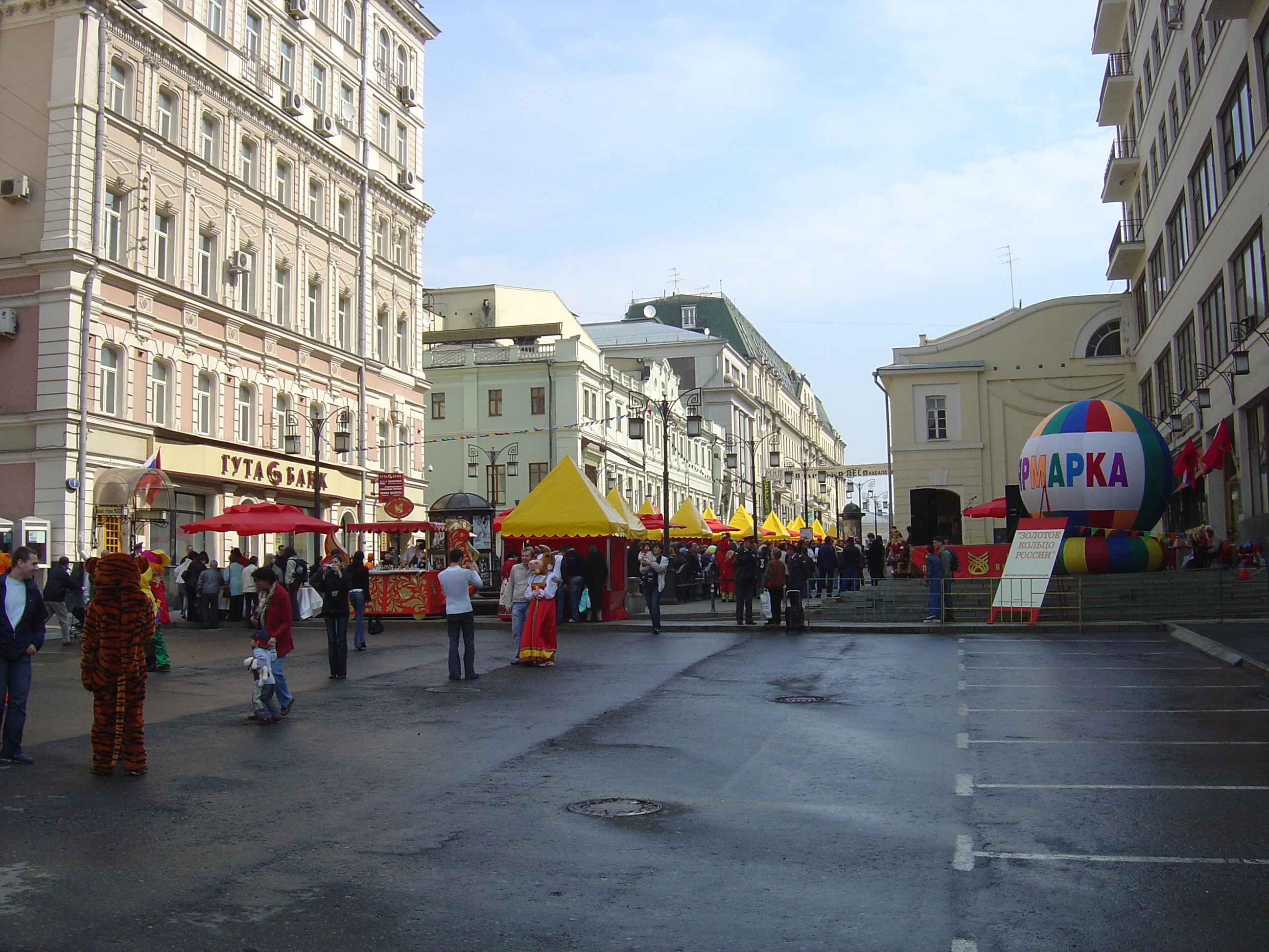 Picture Russia Moscow Tverskaja Street 2005-04 37 - Around Tverskaja Street