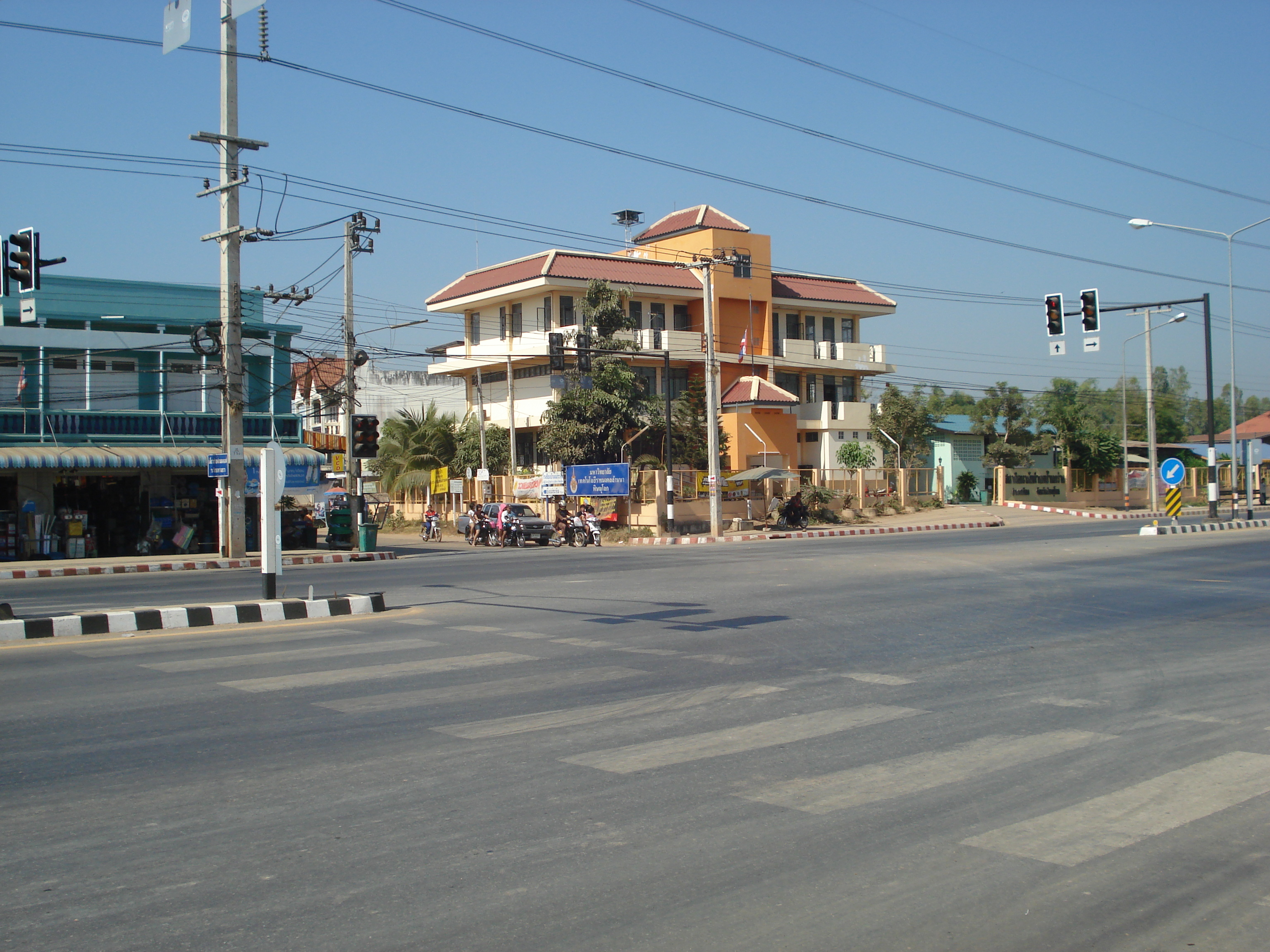 Picture Thailand Phitsanulok Singhawat Road 2008-01 64 - Discovery Singhawat Road