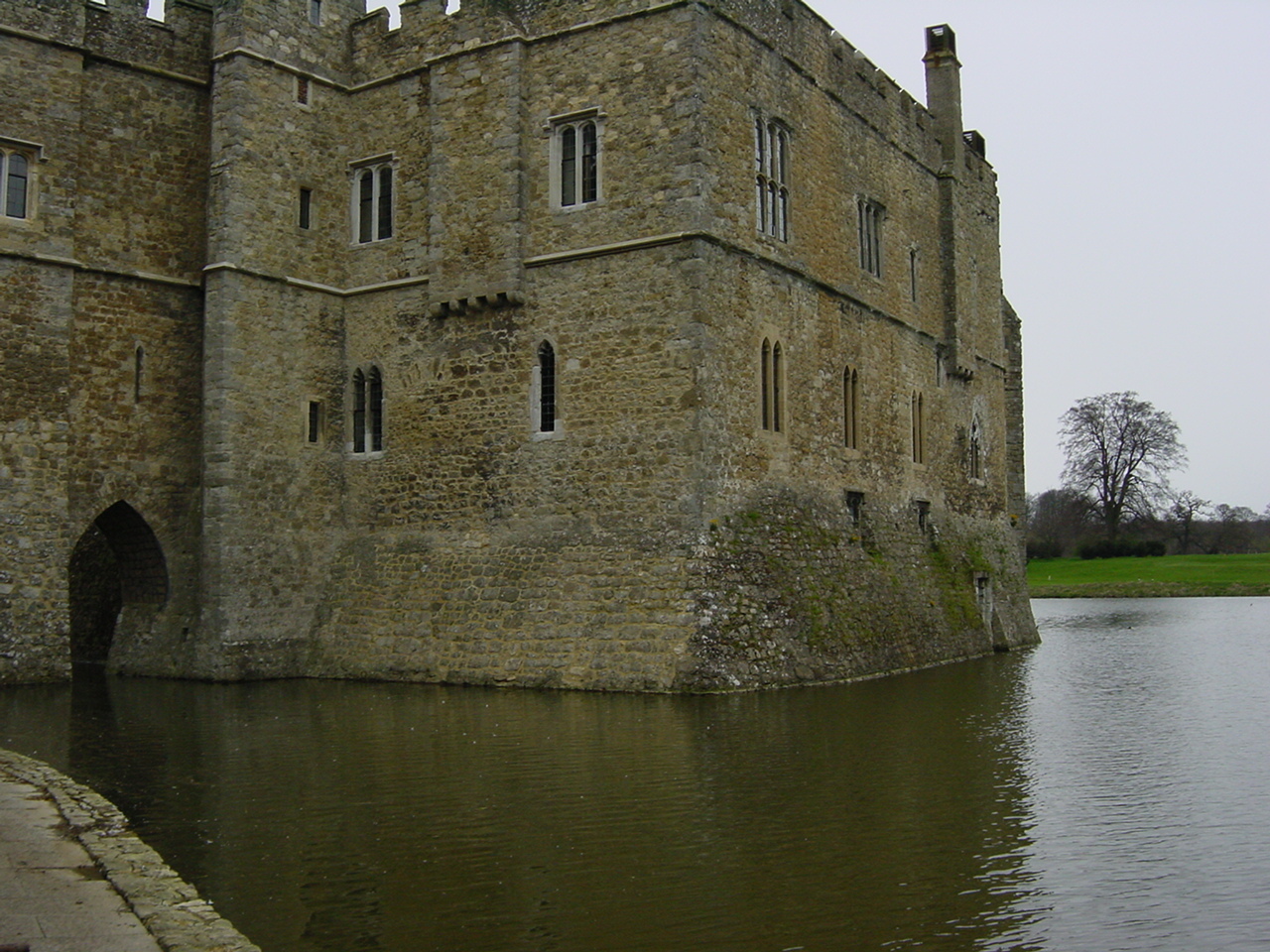 Picture United Kingdom Leeds castle 2001-04 27 - Recreation Leeds castle