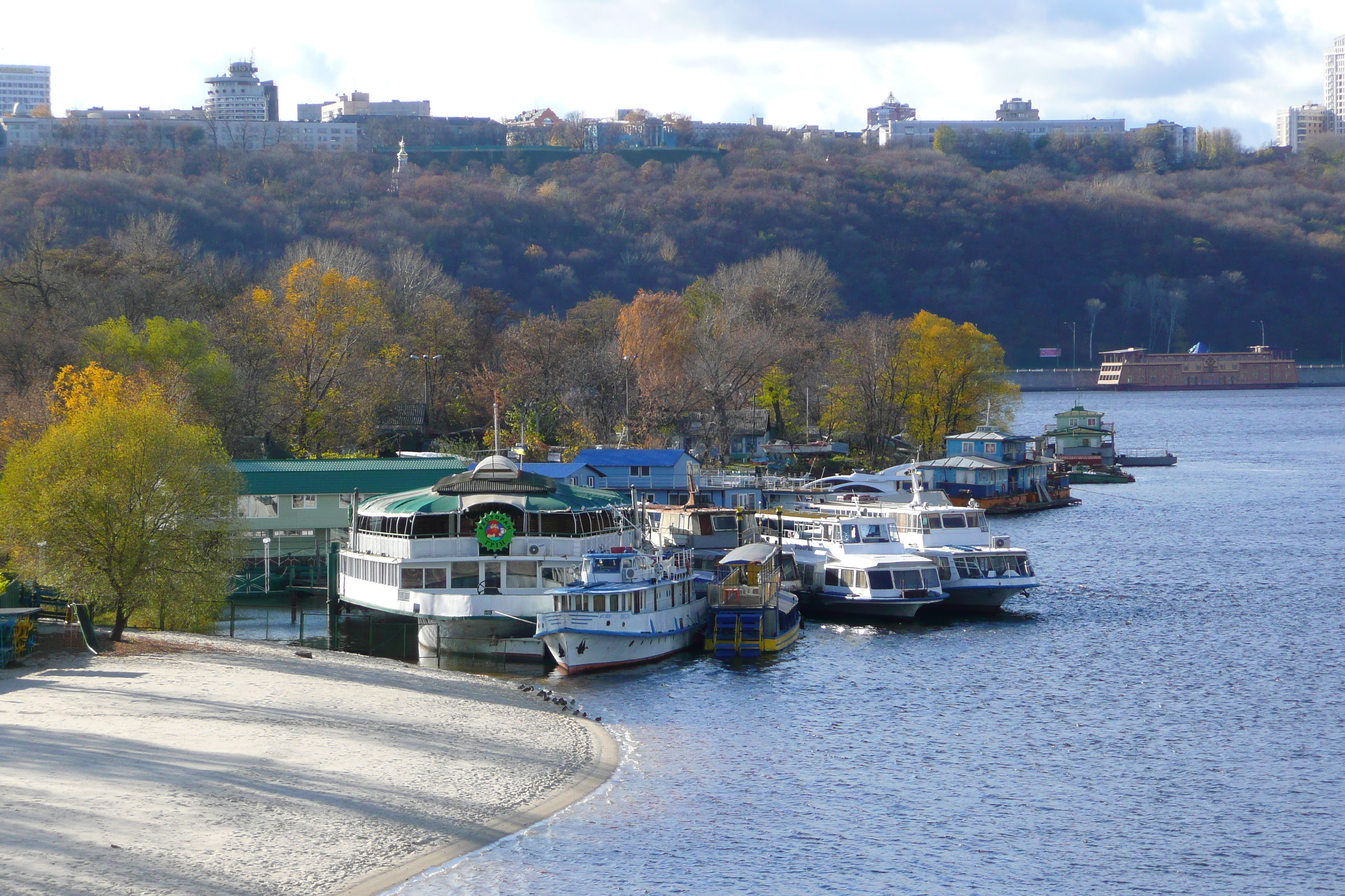 Picture Ukraine Kiev Hydropark 2007-11 59 - Tours Hydropark