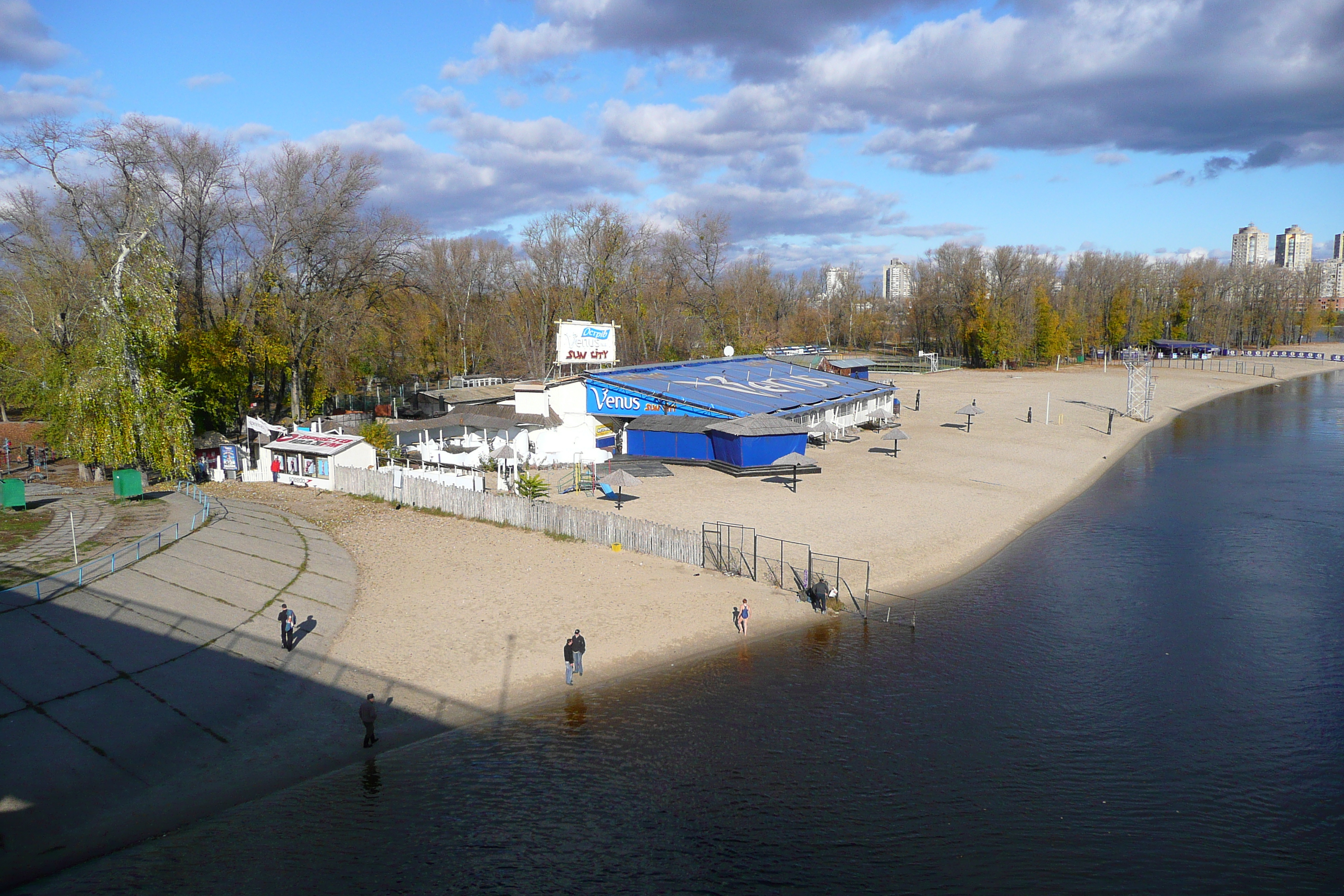 Picture Ukraine Kiev Hydropark 2007-11 42 - Discovery Hydropark