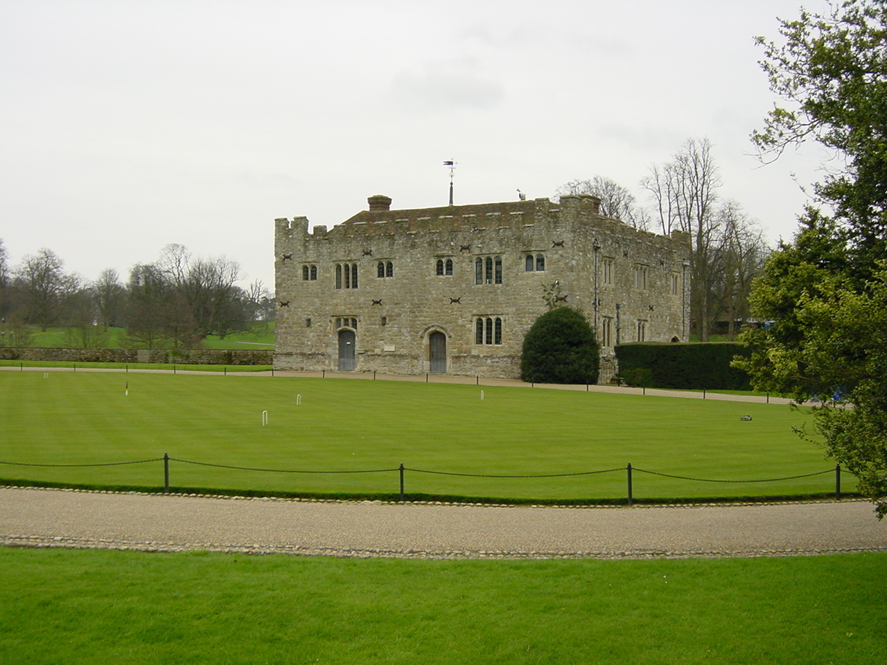 Picture United Kingdom Leeds castle 2001-04 33 - Tours Leeds castle