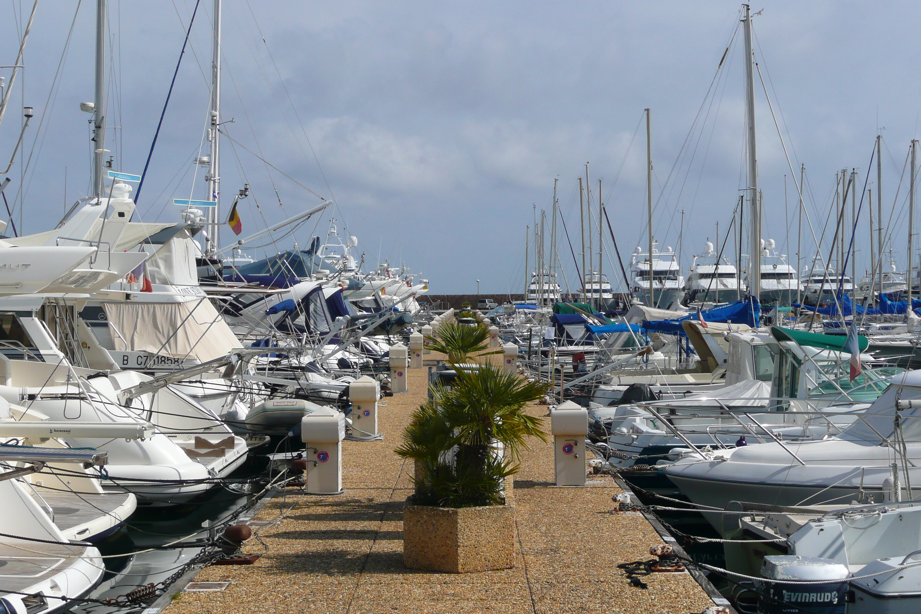 Picture France La Napoule Port La Napoule 2008-03 53 - Tours Port La Napoule