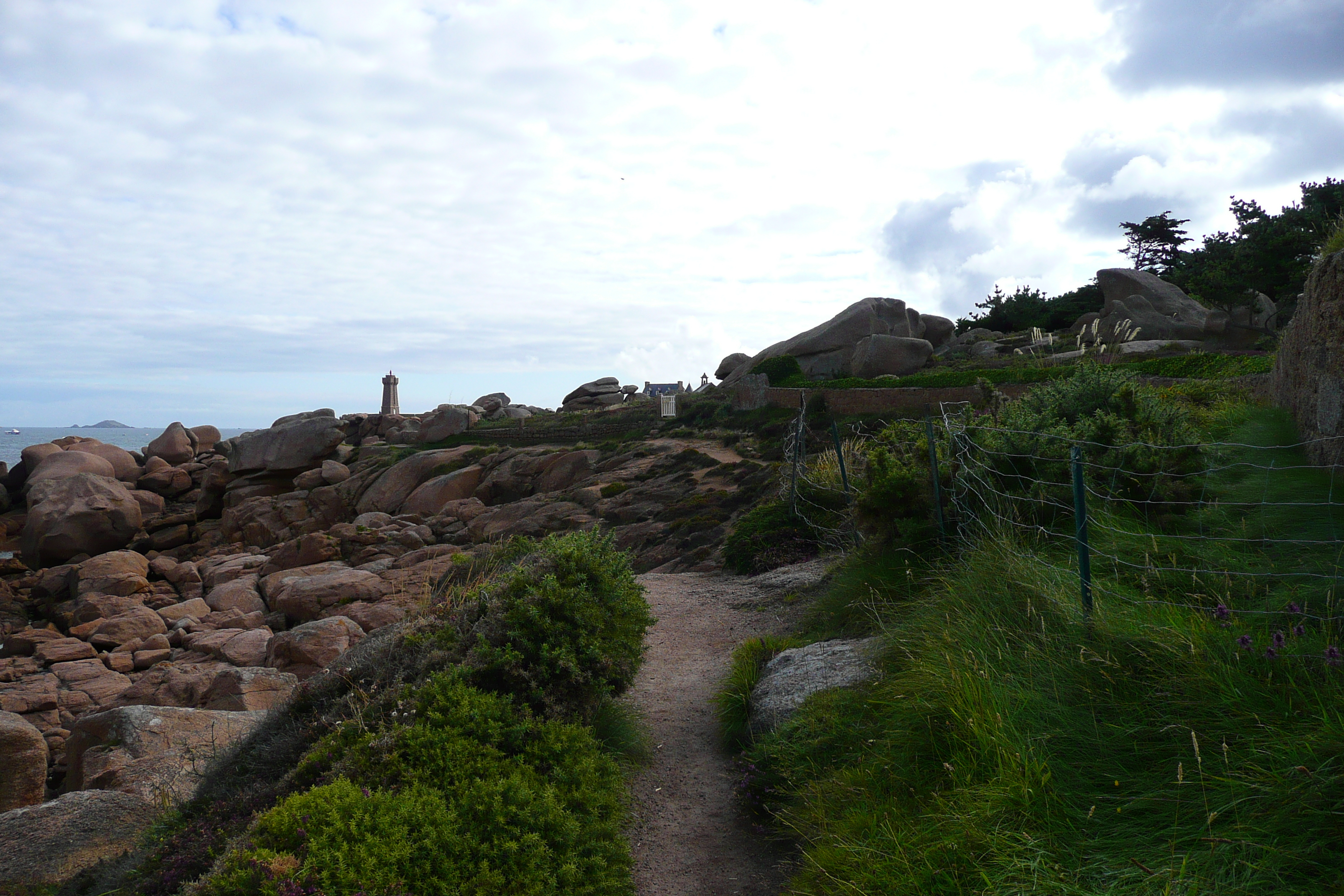 Picture France Perros Guirec Cote de granite rose 2007-08 59 - Center Cote de granite rose