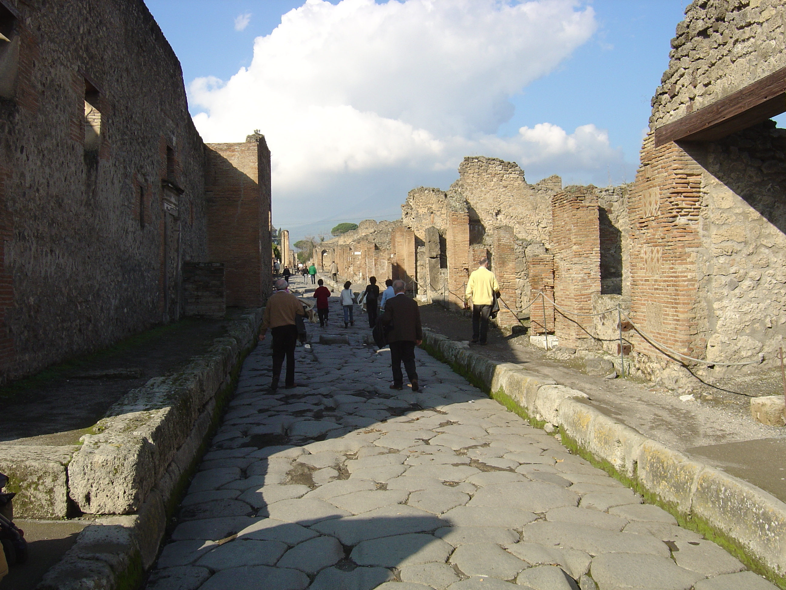 Picture Italy Pompei 2004-11 63 - Center Pompei