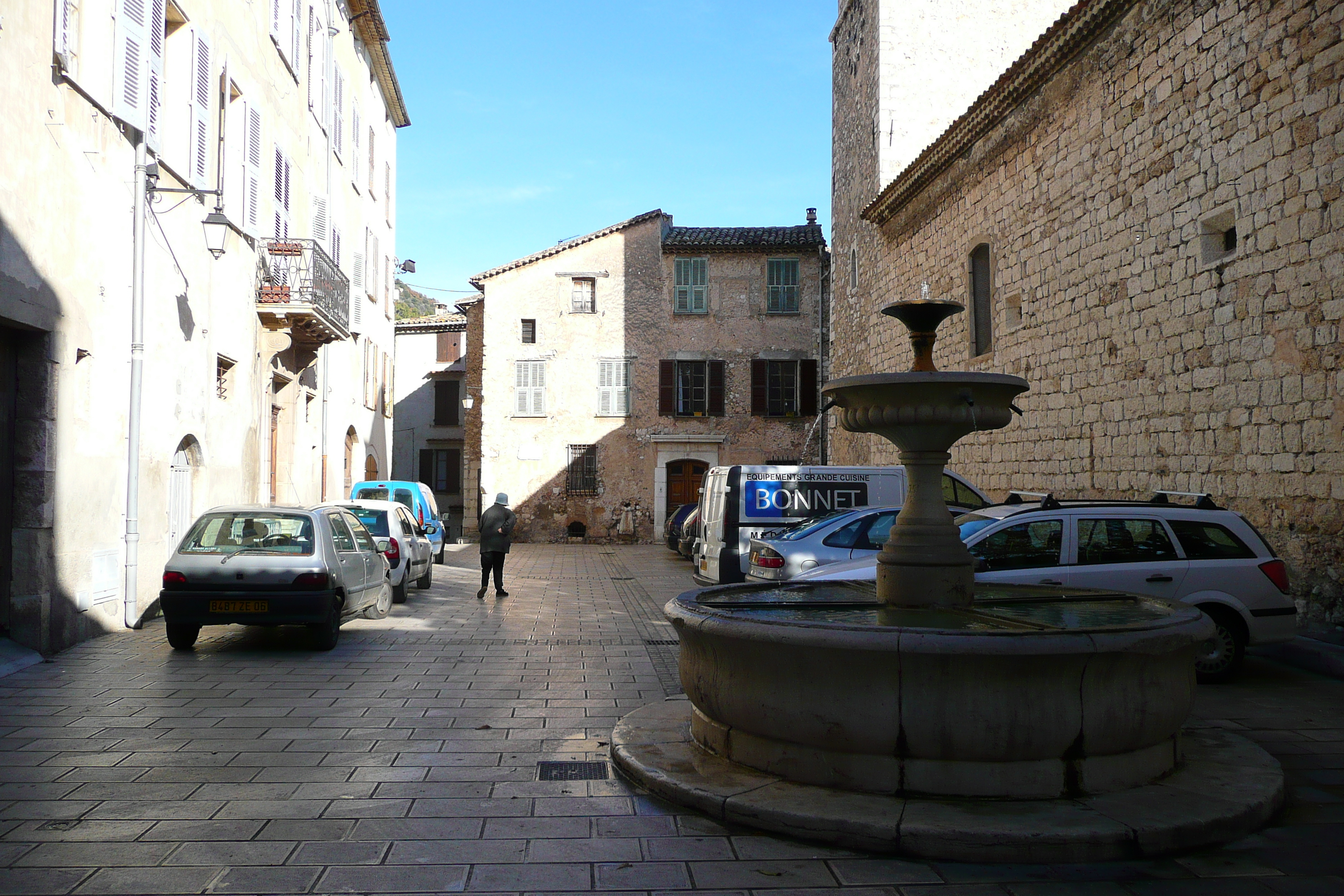 Picture France Saint Jeannet 2007-11 23 - Tours Saint Jeannet