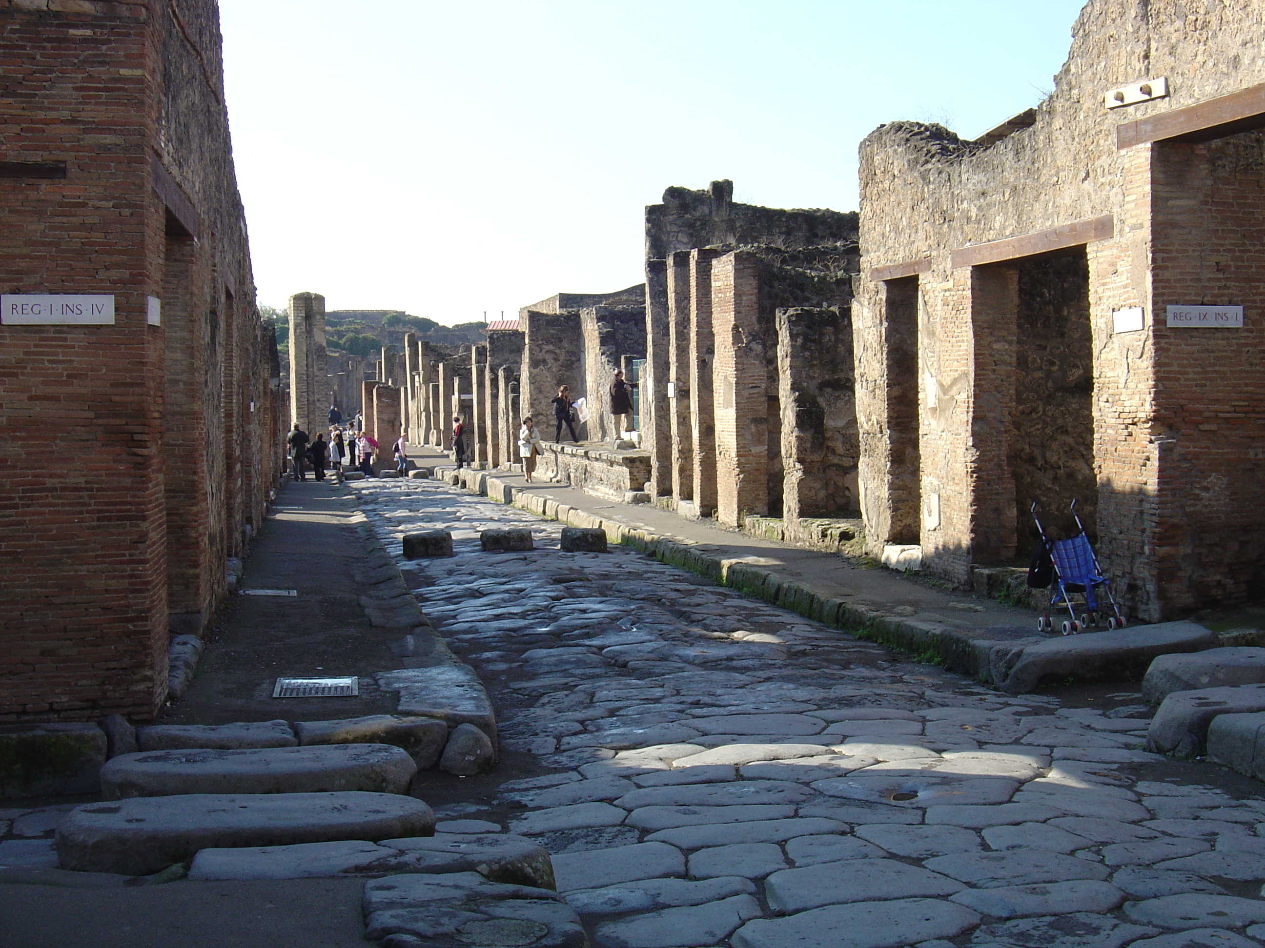 Picture Italy Pompei 2004-11 16 - Discovery Pompei