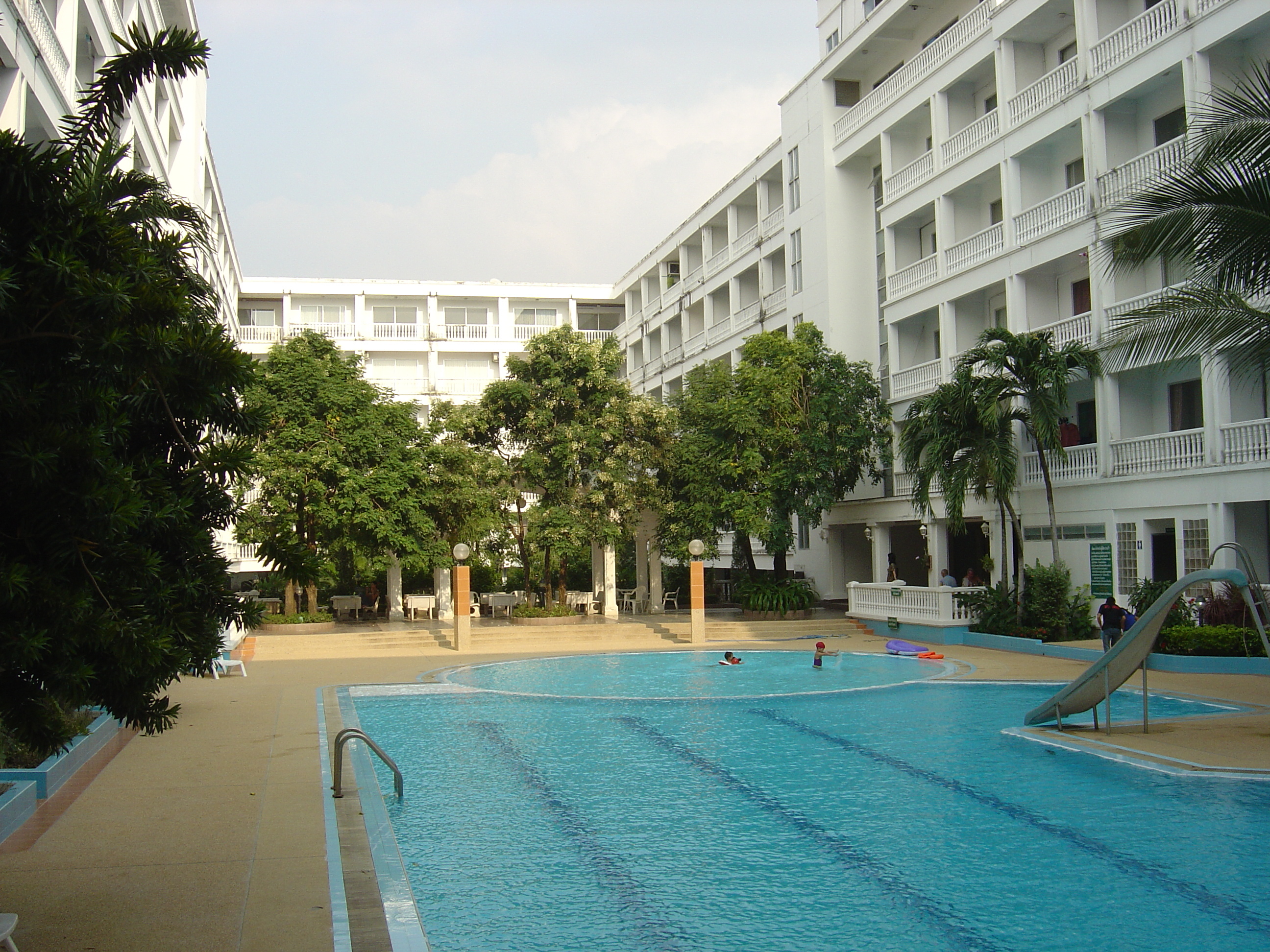 Picture Thailand Jomtien Beach Majestic Condo 2004-10 6 - Tour Majestic Condo