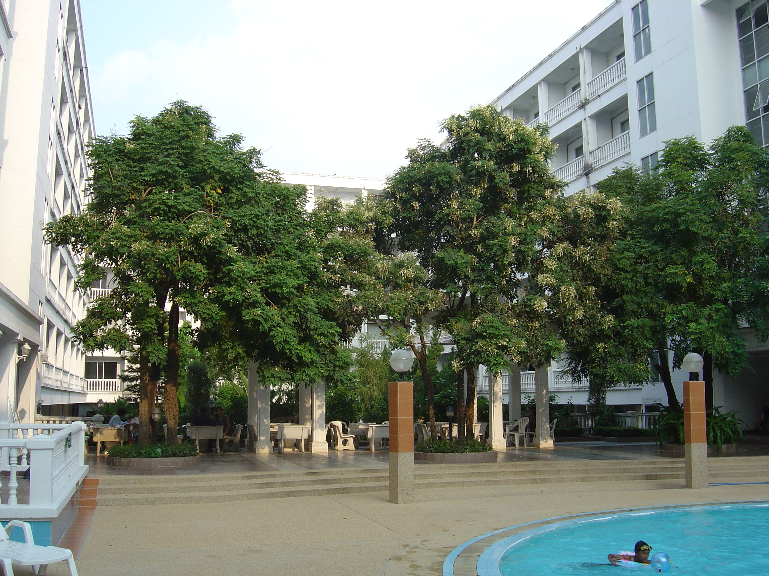 Picture Thailand Jomtien Beach Majestic Condo 2004-10 5 - Tour Majestic Condo