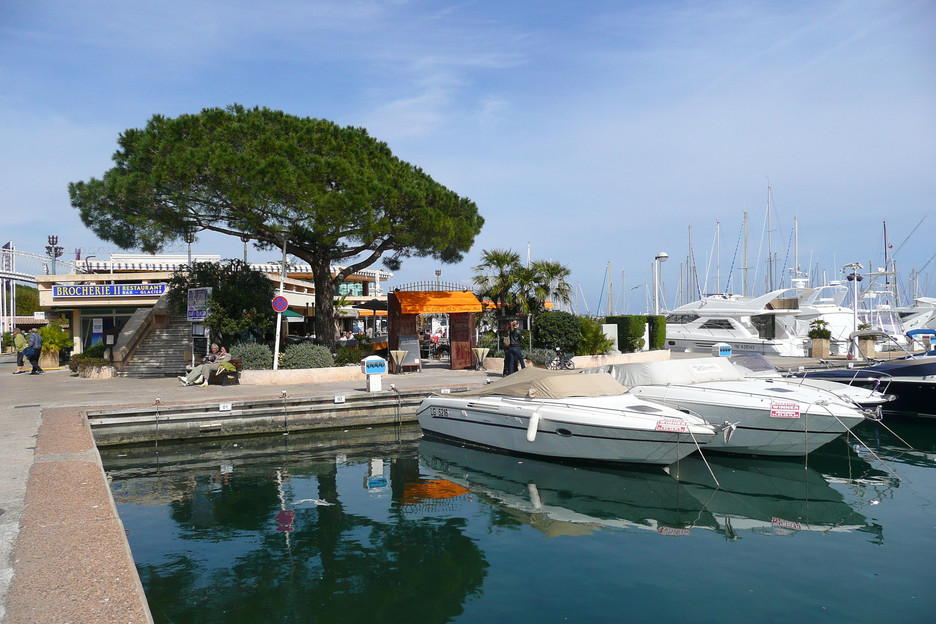 Picture France La Napoule Port La Napoule 2008-03 41 - Tour Port La Napoule