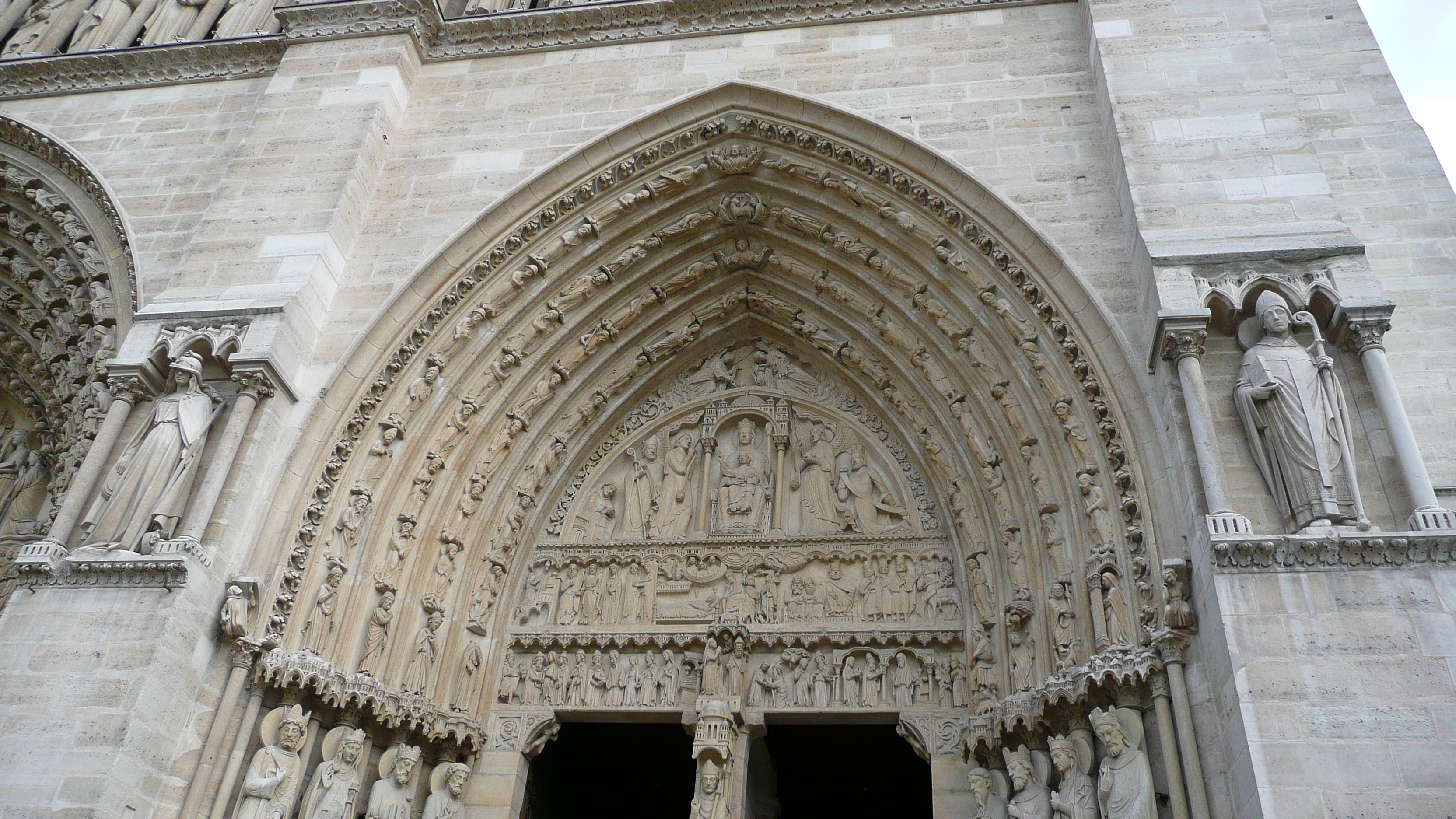 Picture France Paris Notre Dame 2007-05 201 - Recreation Notre Dame