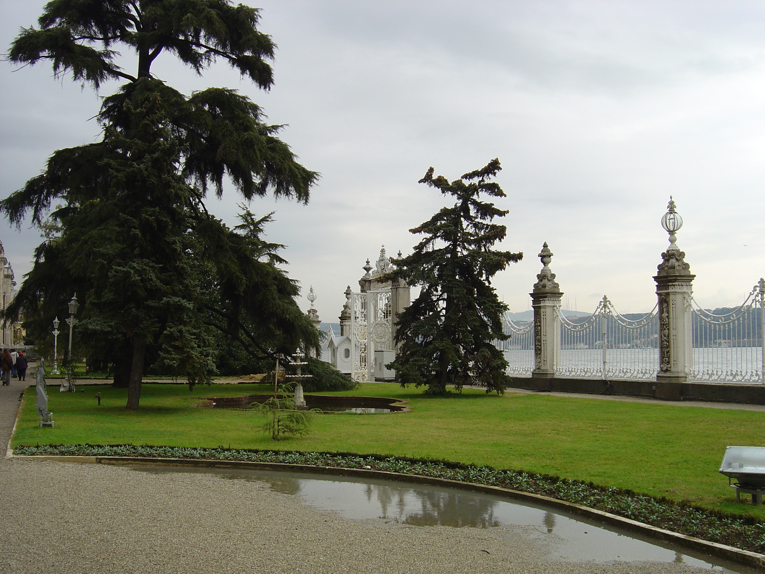 Picture Turkey Istanbul Dolmabahce Palace 2004-12 45 - Tours Dolmabahce Palace