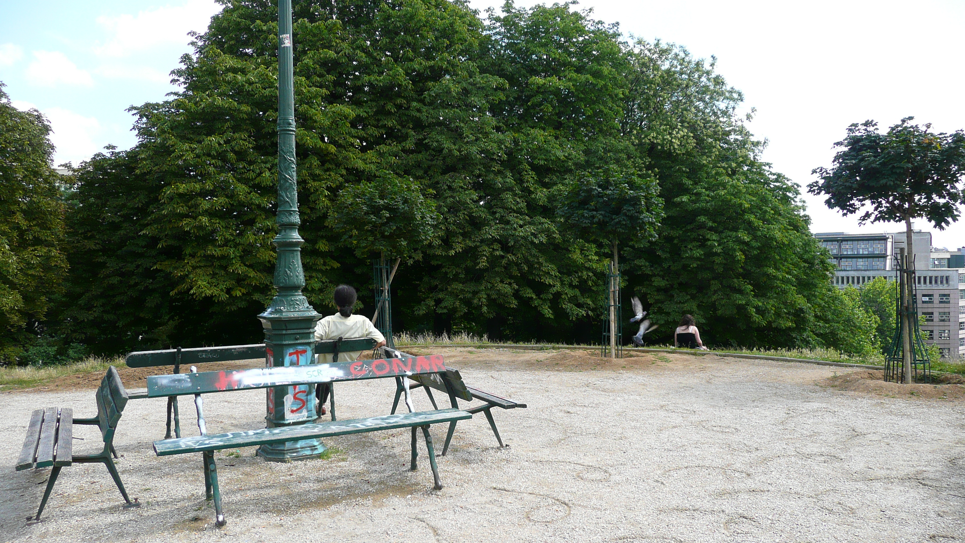 Picture France Paris Parc des Butes Chaumont 2007-08 63 - Around Parc des Butes Chaumont