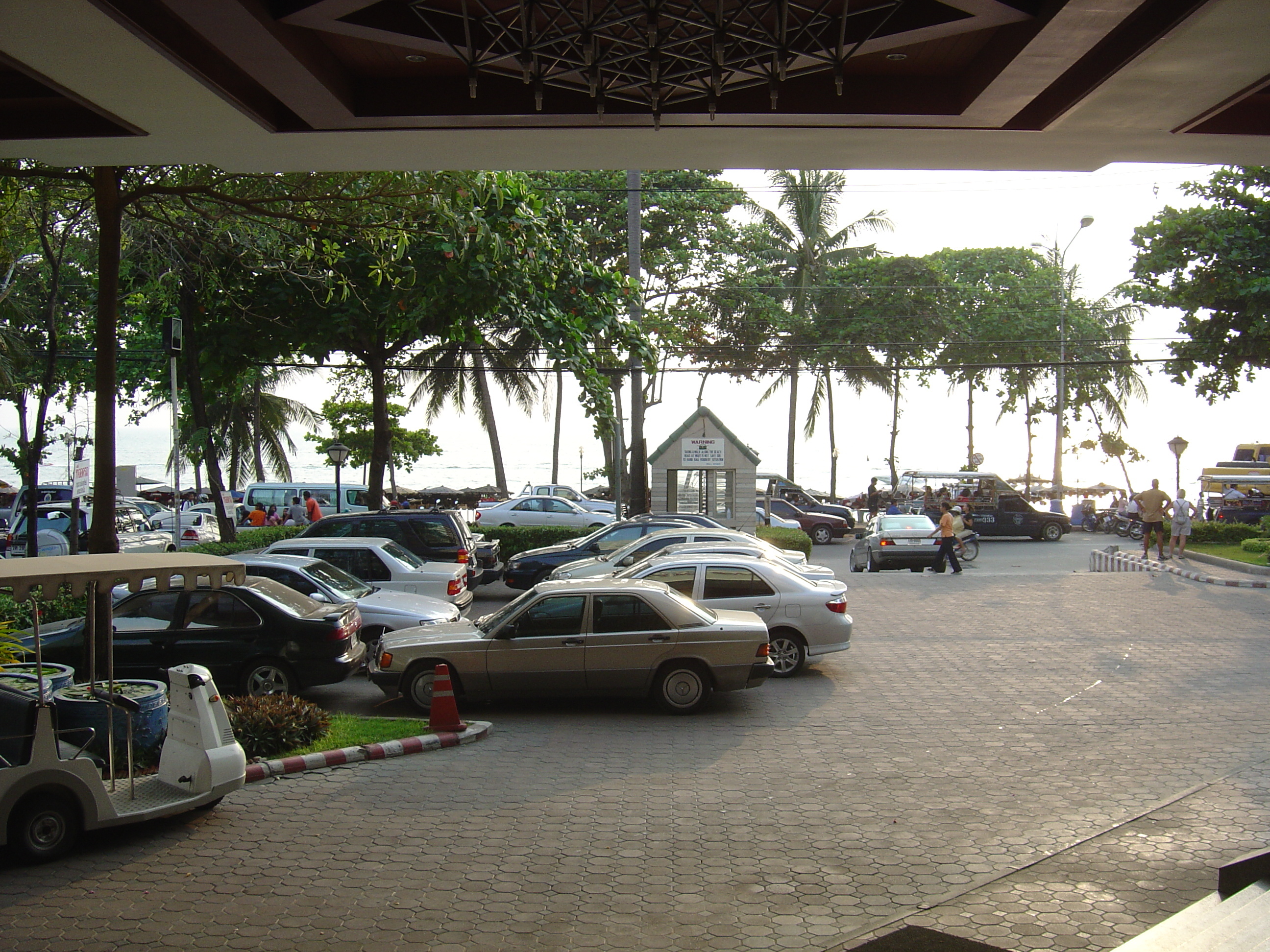 Picture Thailand Jomtien Beach Grand Jomtien Palace Hotel 2004-10 2 - Recreation Grand Jomtien Palace Hotel