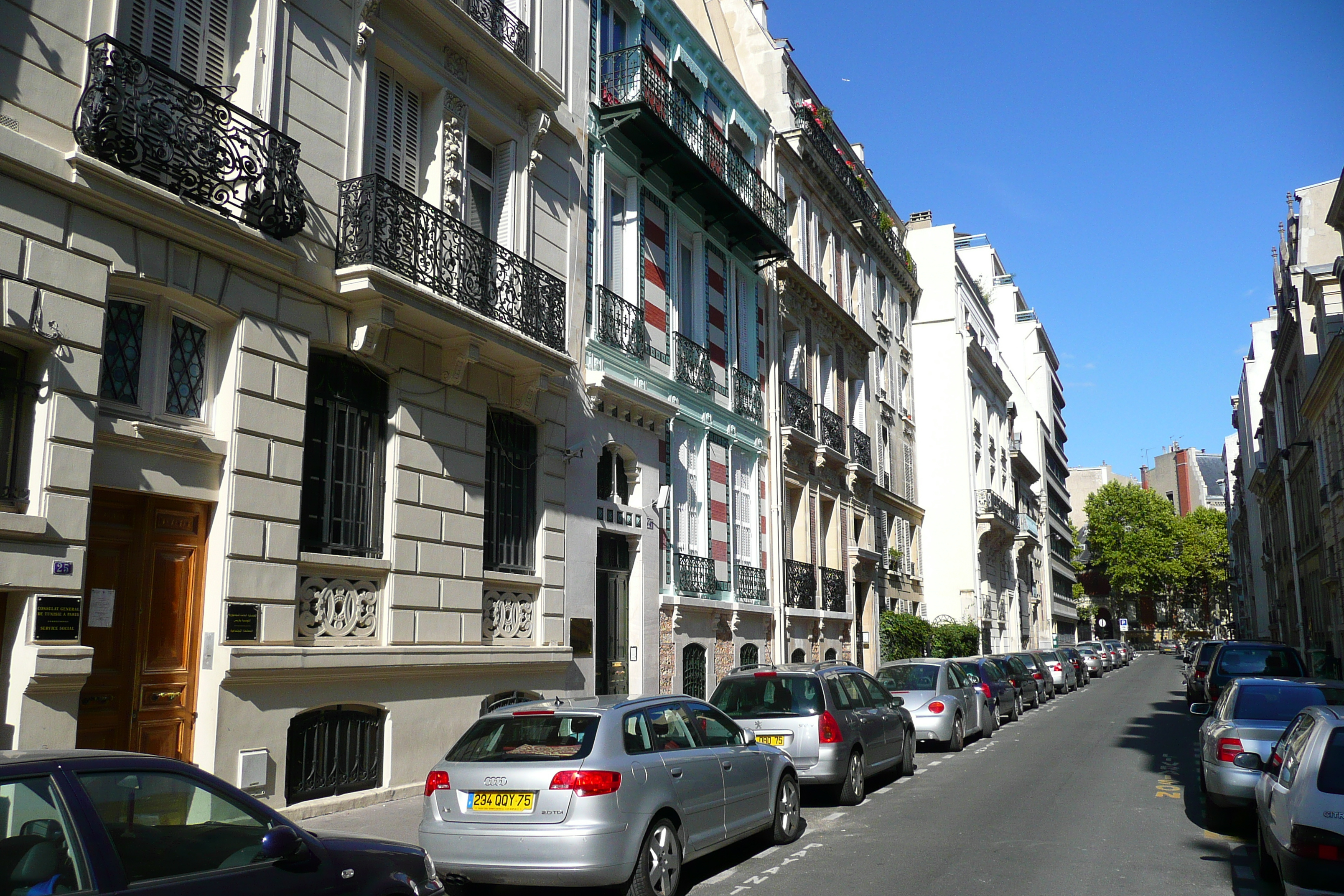 Picture France Paris 17th Arrondissement Rue Fortuny 2007-09 9 - Journey Rue Fortuny