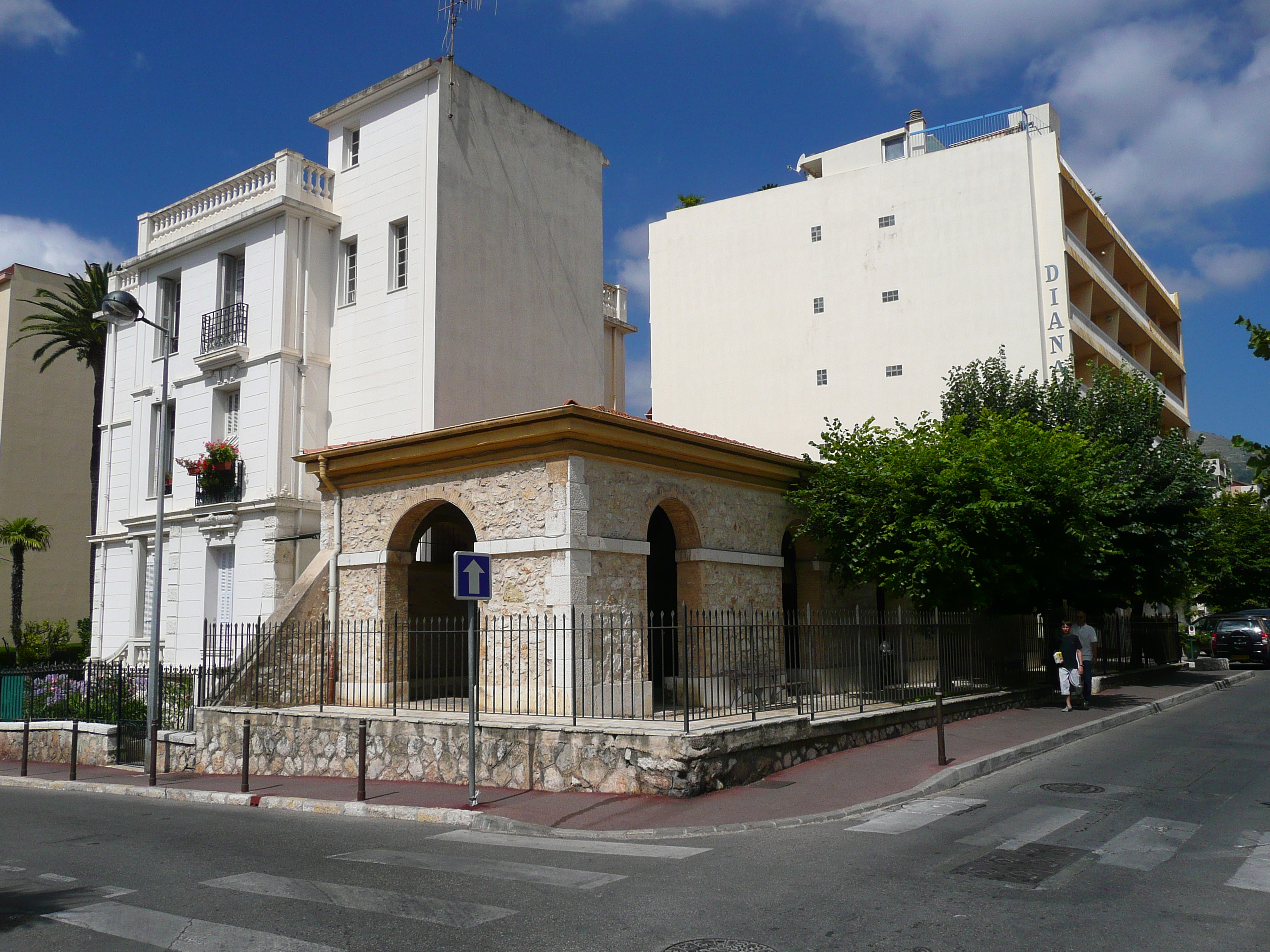 Picture France Vence Avenue H. Isnard 2007-07 32 - History Avenue H. Isnard