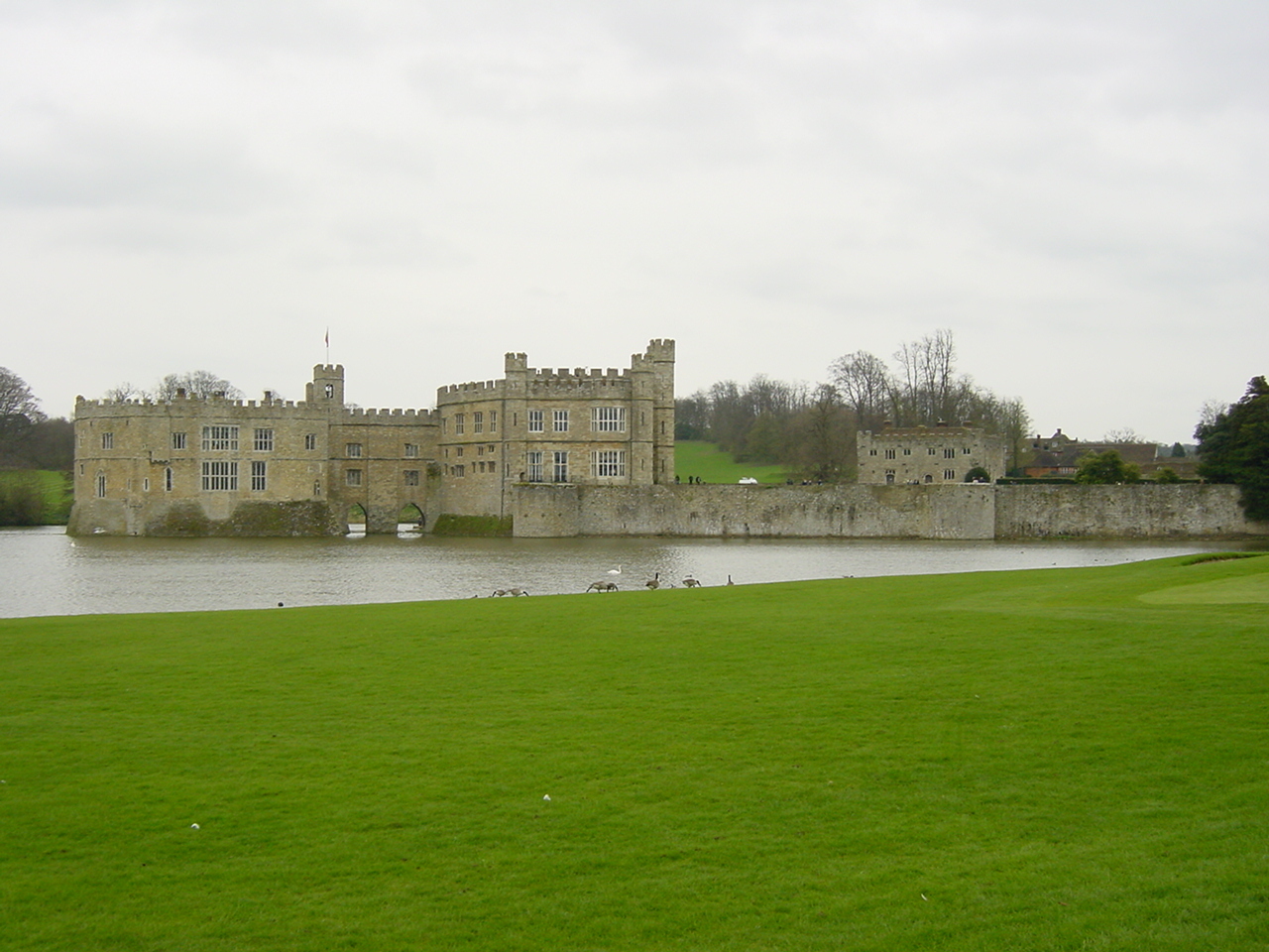 Picture United Kingdom Leeds castle 2001-04 19 - History Leeds castle