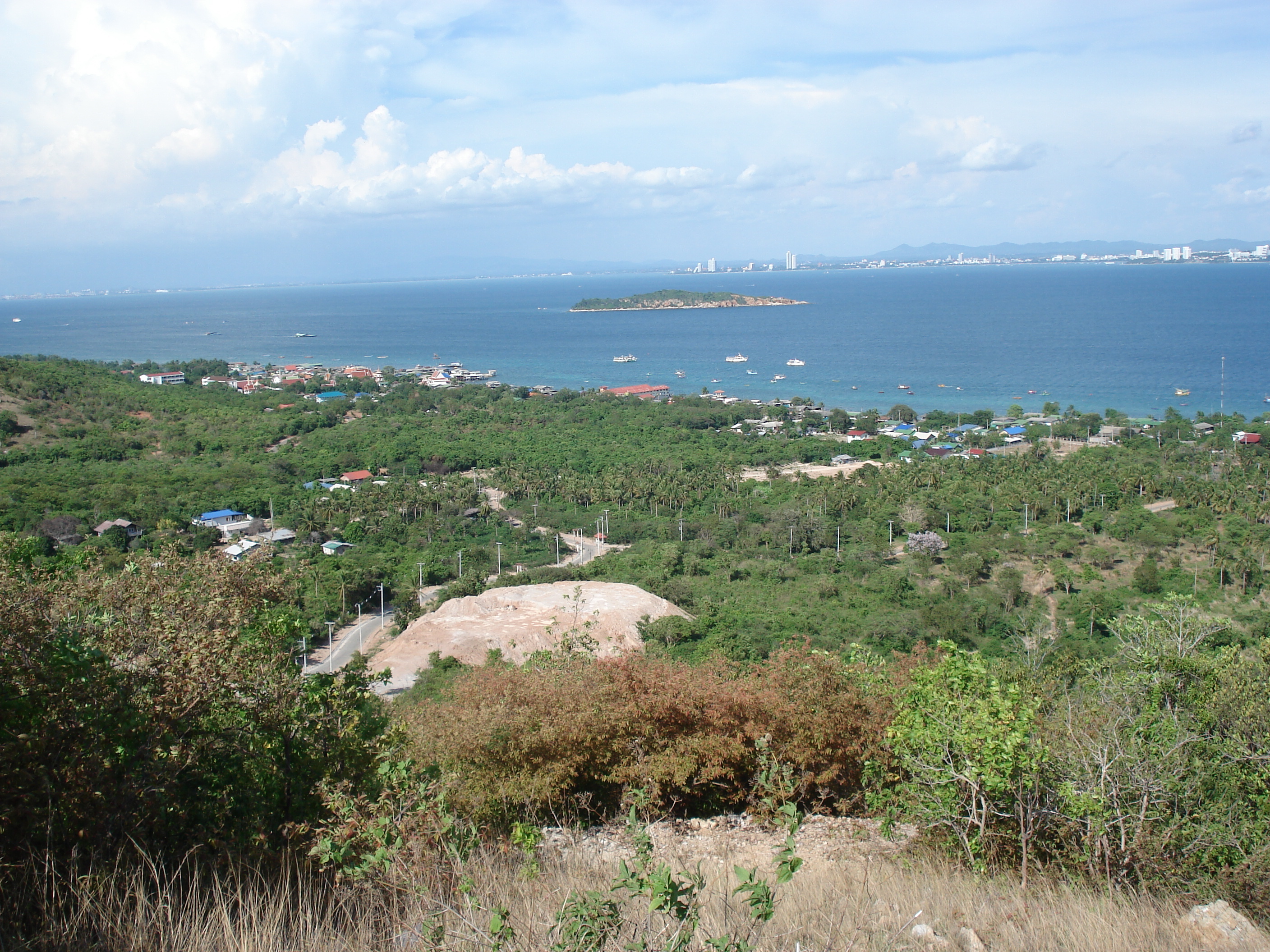 Picture Thailand Pattaya Ko Larn 2006-04 24 - Center Ko Larn