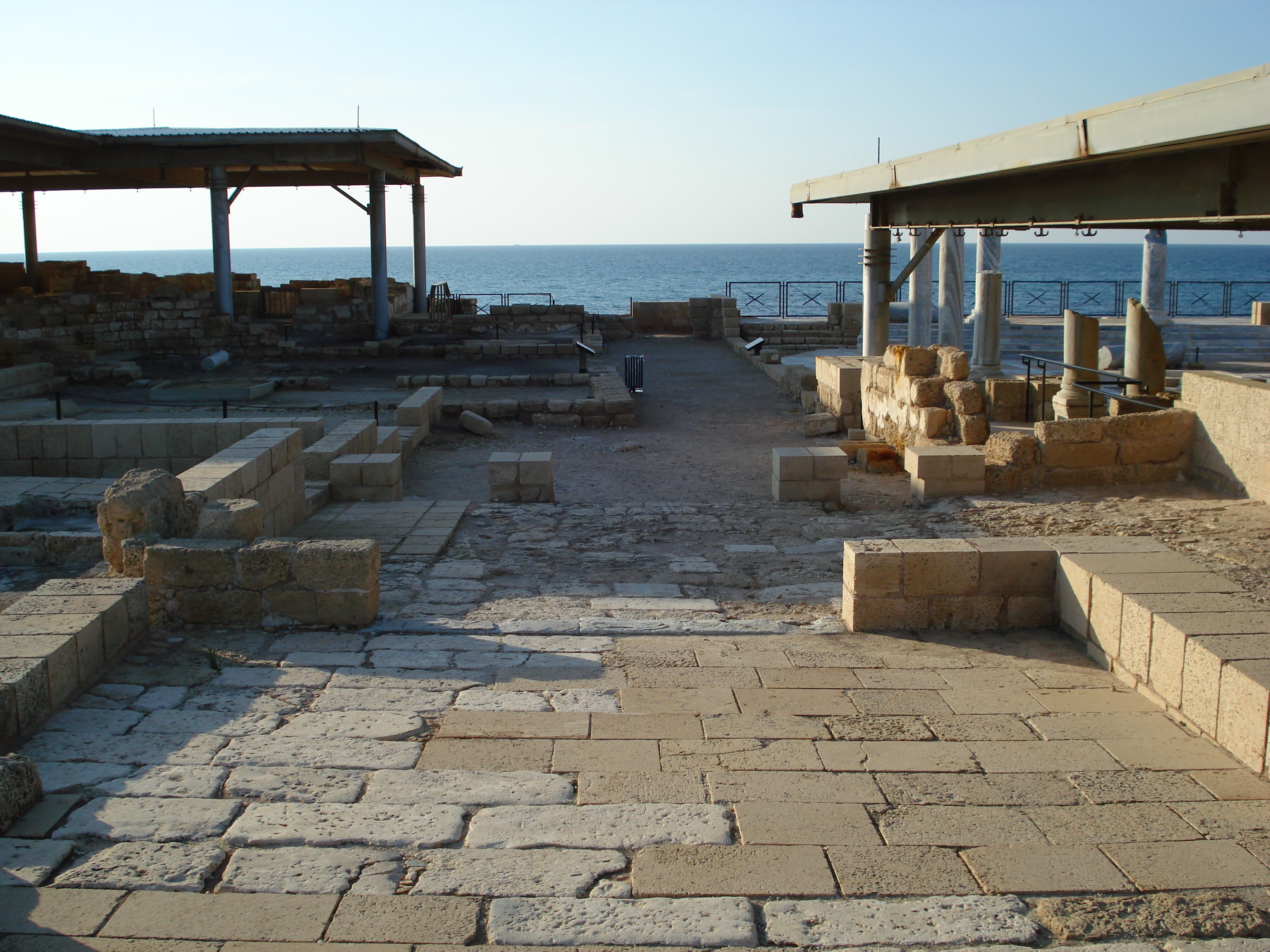 Picture Israel Caesarea 2006-12 198 - Around Caesarea