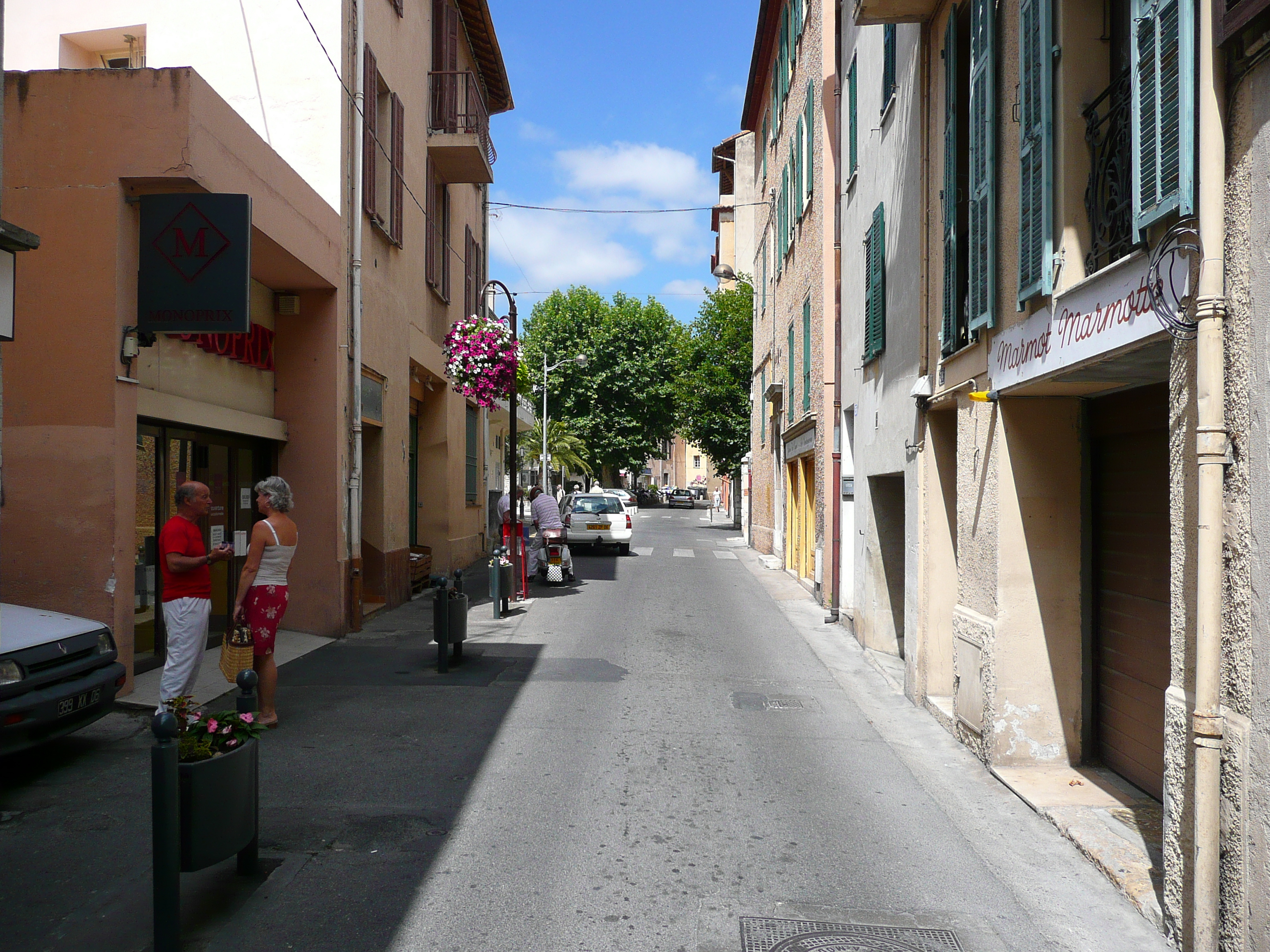 Picture France Vence Avenue H. Isnard 2007-07 11 - Journey Avenue H. Isnard