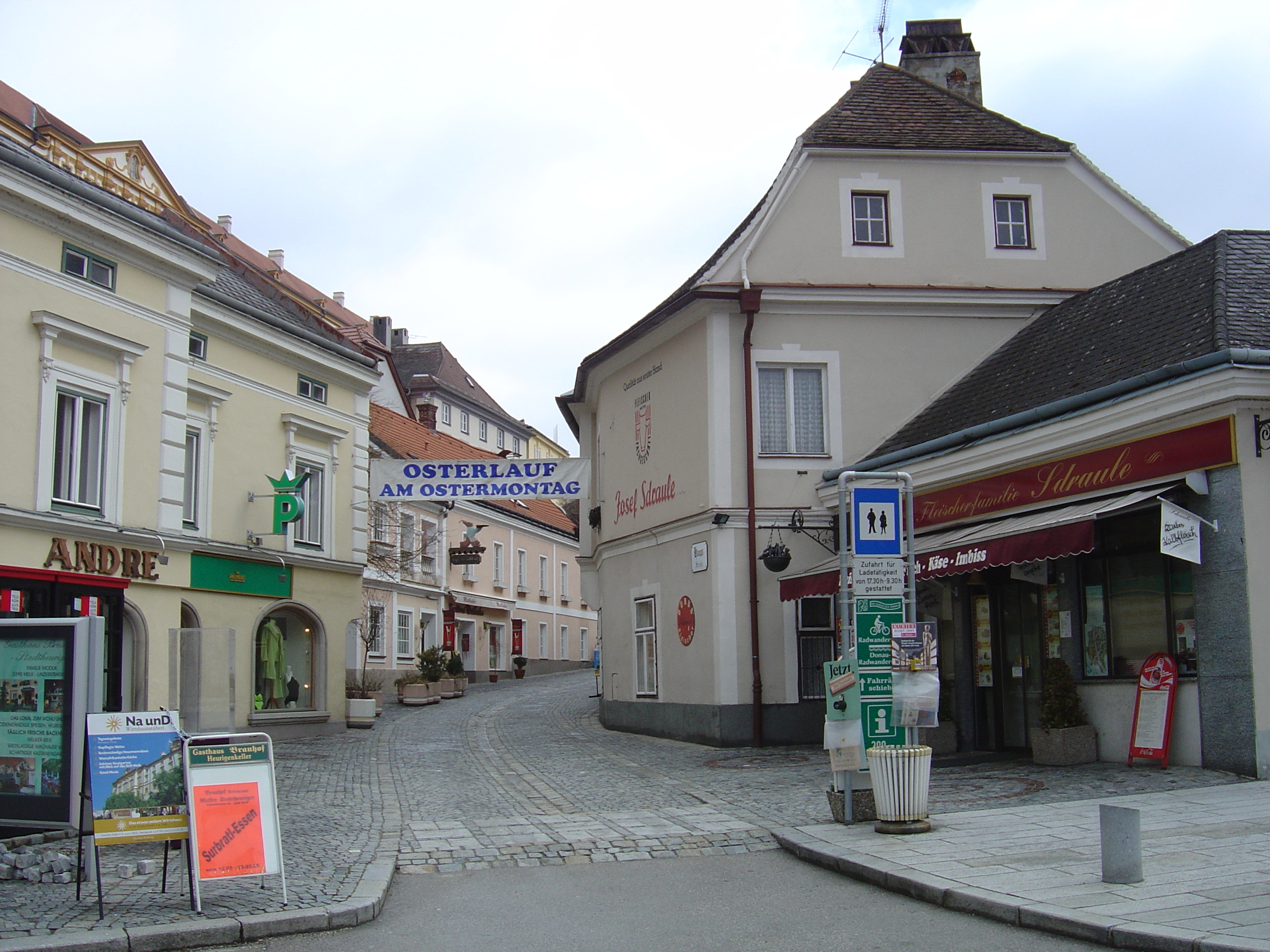 Picture Austria Melk 2005-03 13 - Center Melk