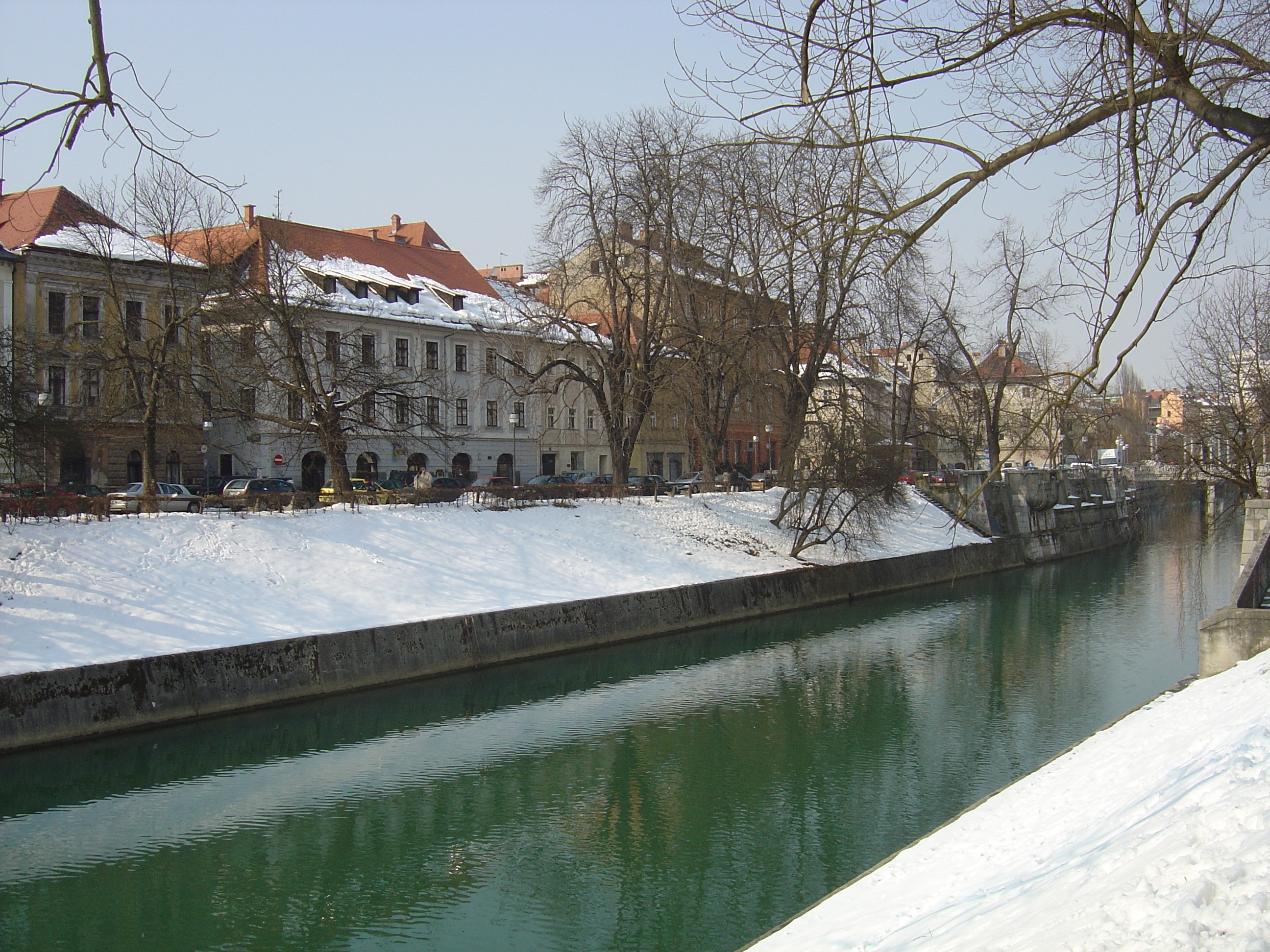 Picture Slovenia Ljubljana 2005-03 11 - Discovery Ljubljana