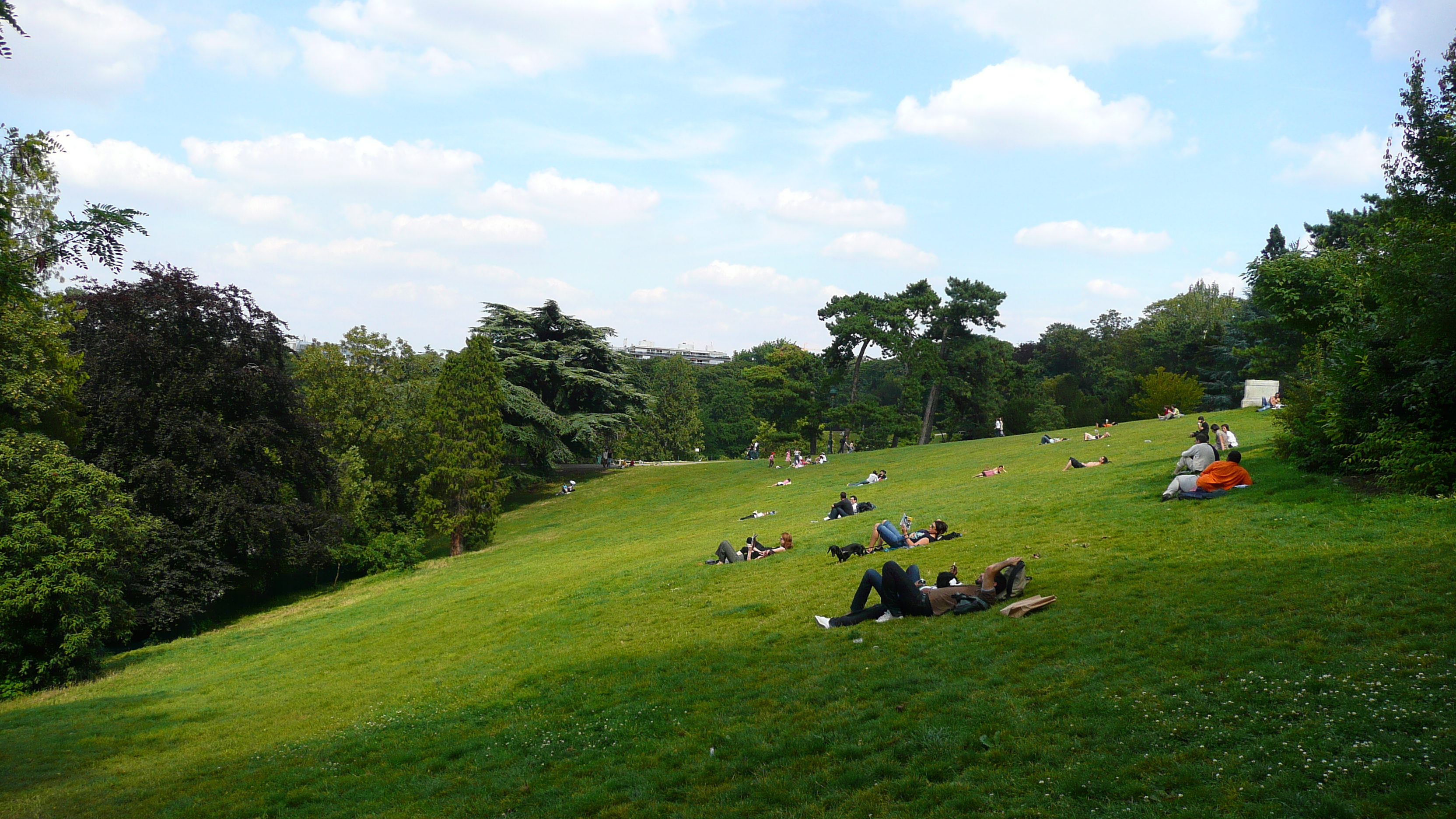 Picture France Paris Parc des Butes Chaumont 2007-08 78 - Recreation Parc des Butes Chaumont