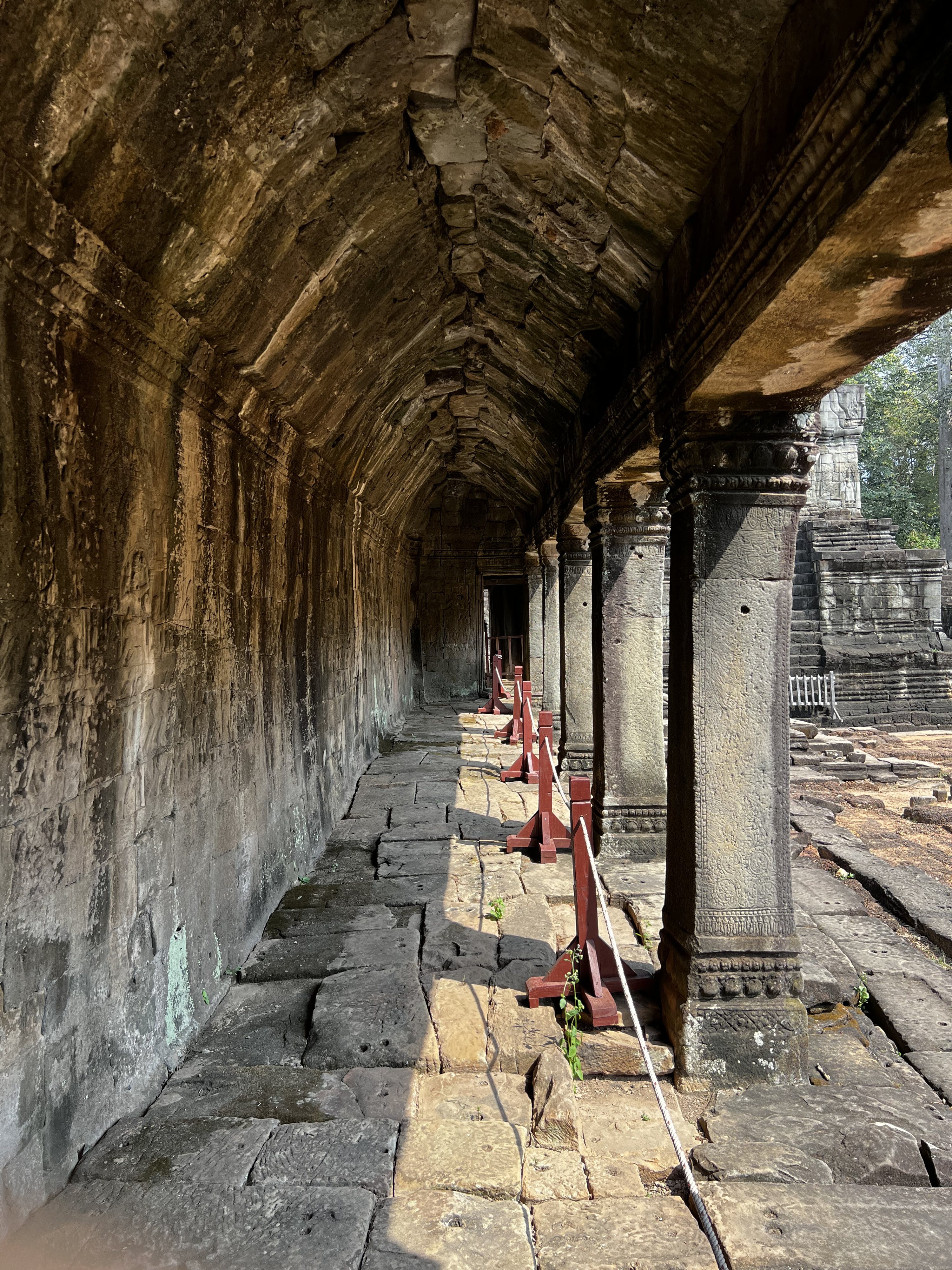 Picture Cambodia Siem Reap Bayon 2023-01 46 - Center Bayon