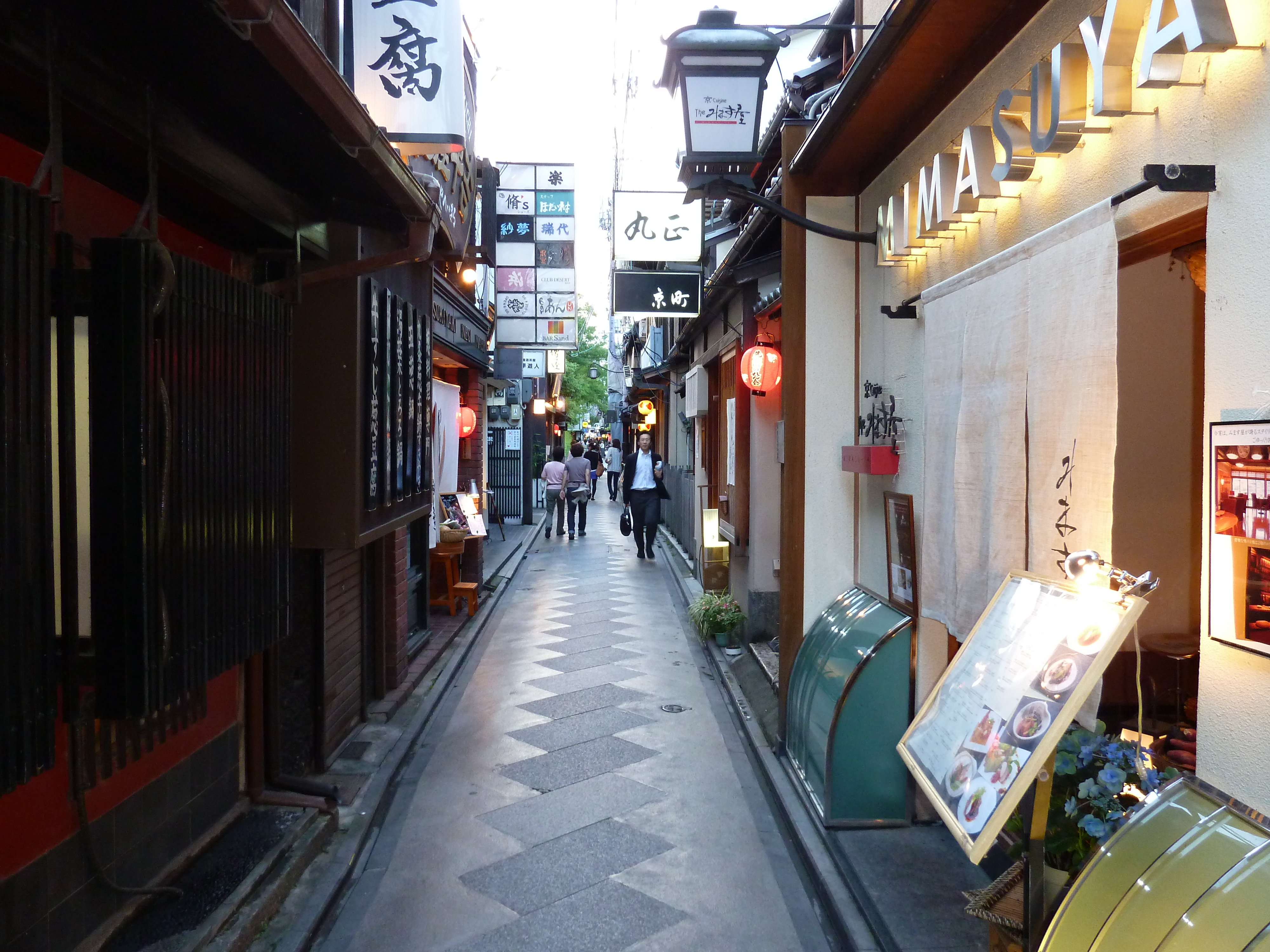 Picture Japan Kyoto Pontocho 2010-06 15 - Journey Pontocho