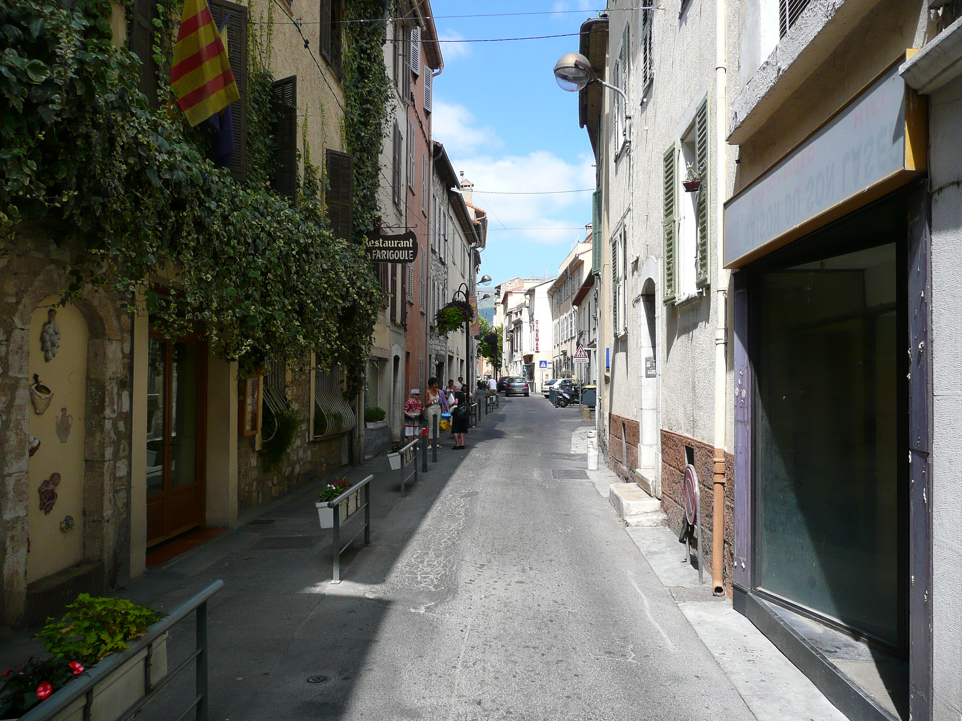 Picture France Vence Avenue H. Isnard 2007-07 42 - Recreation Avenue H. Isnard