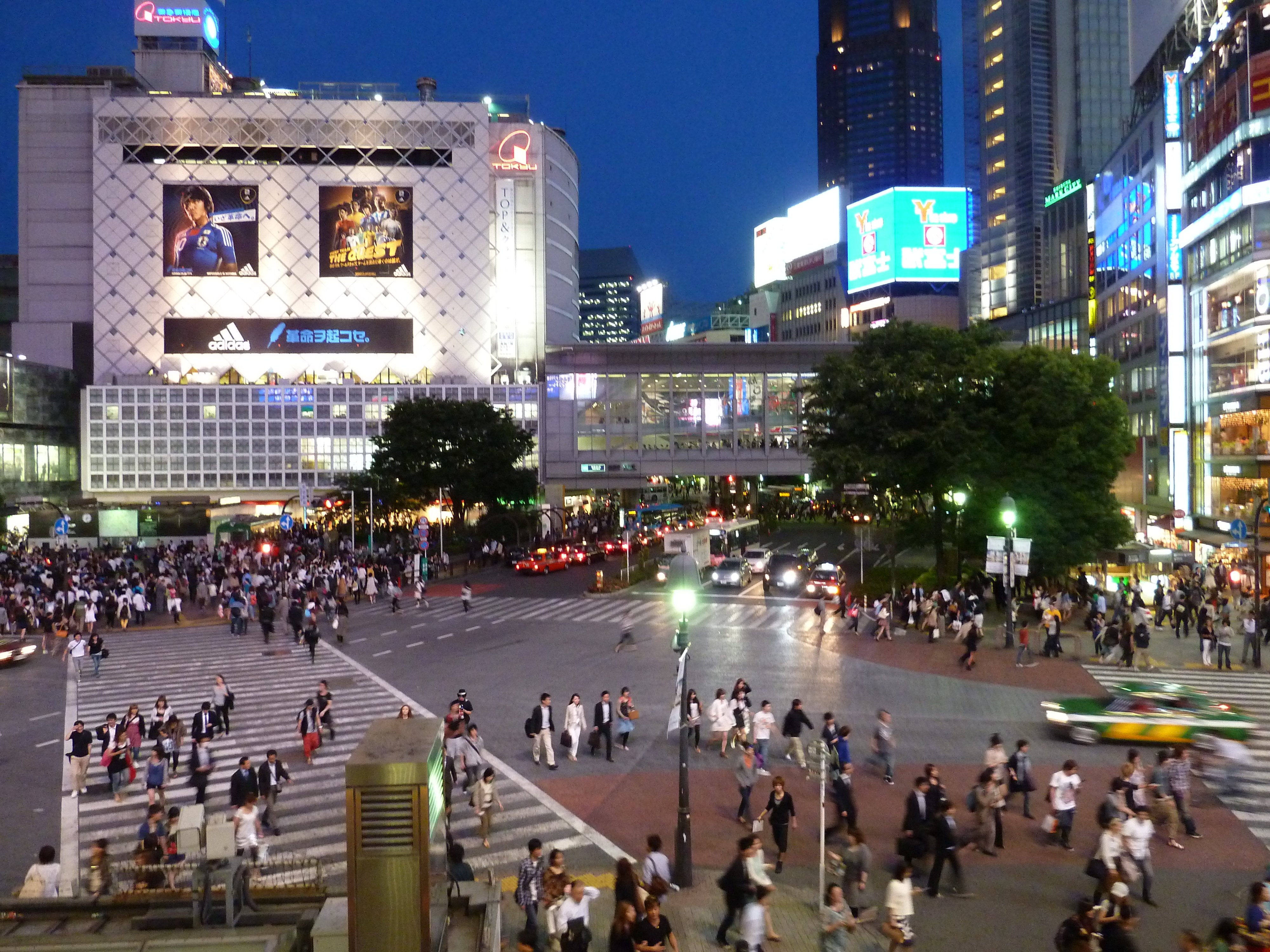 Picture Japan Tokyo Shibuya 2010-06 56 - Center Shibuya