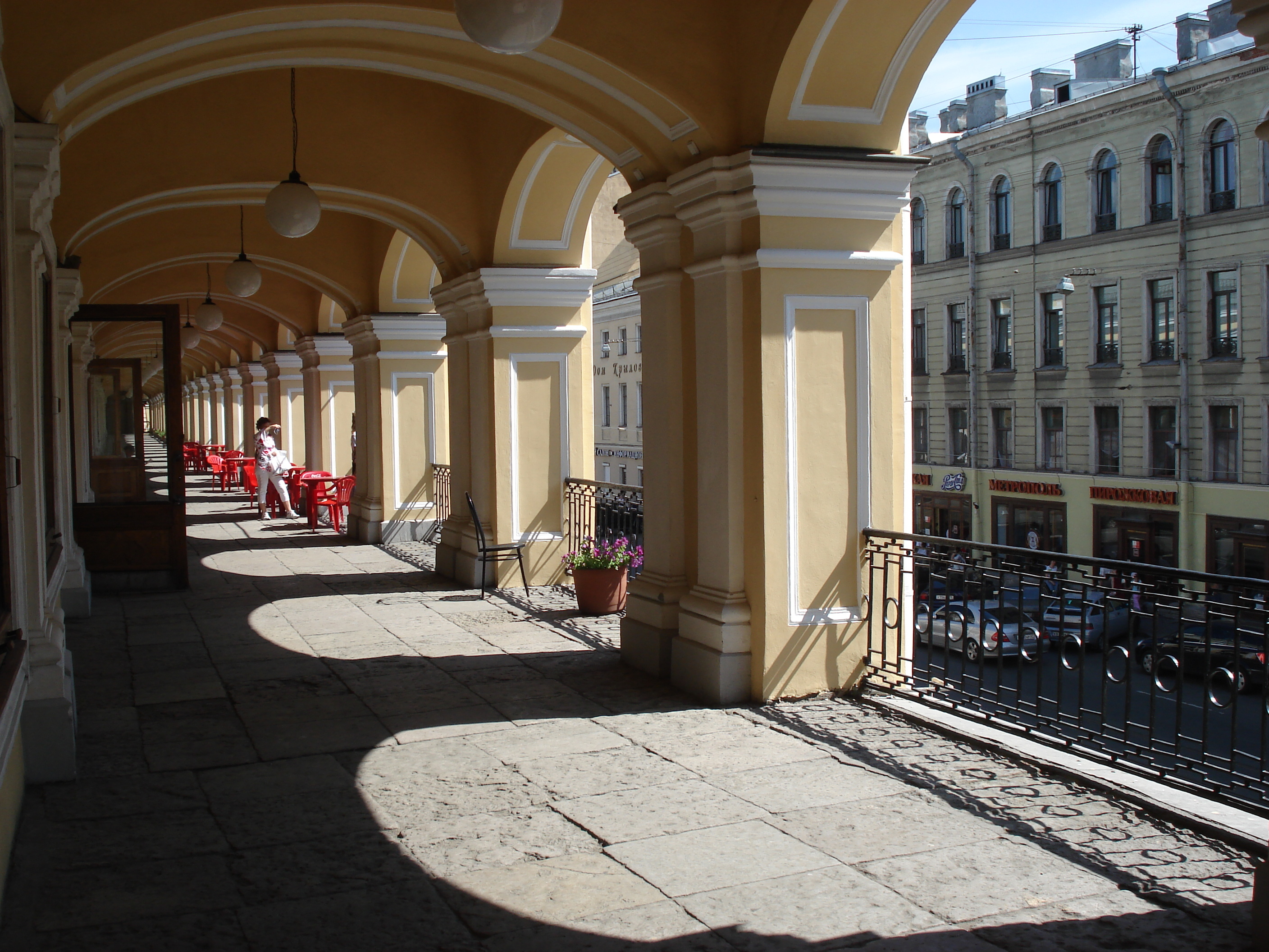 Picture Russia St Petersburg Nevsky Departement Store 2006-07 0 - Around Nevsky Departement Store