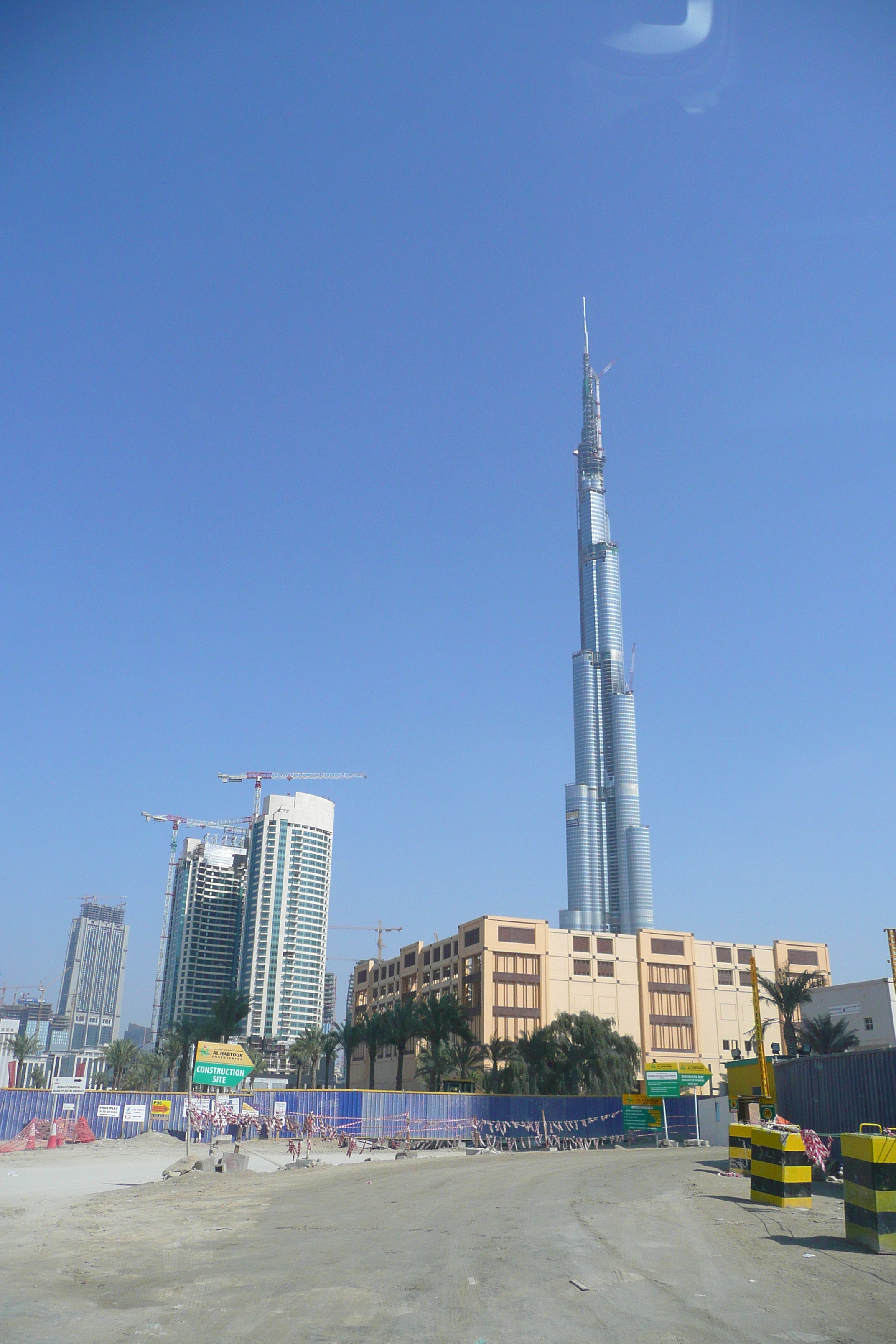 Picture United Arab Emirates Dubai Burj Dubai 2009-01 21 - Tour Burj Dubai