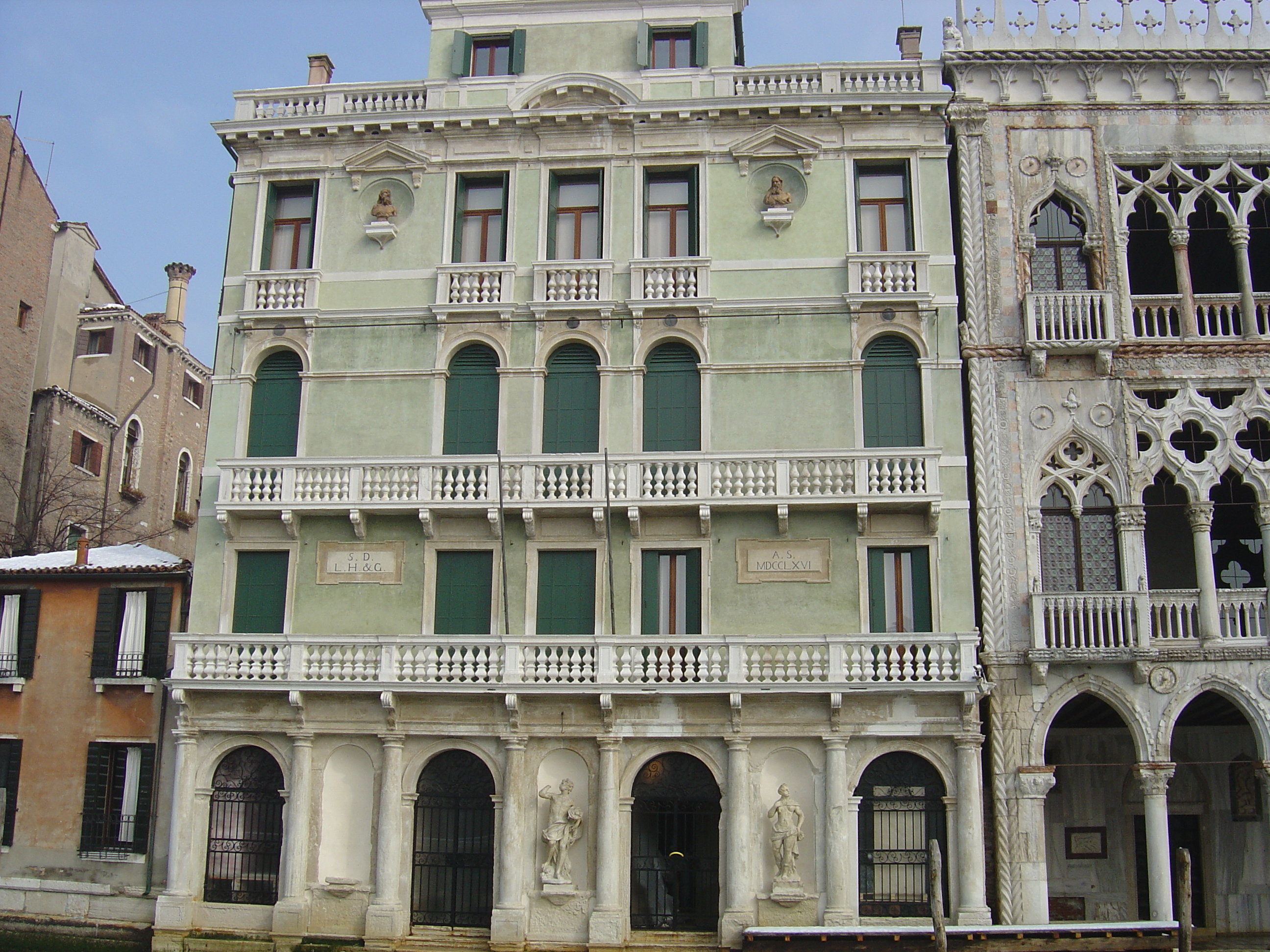 Picture Italy Venice 2005-03 12 - Discovery Venice