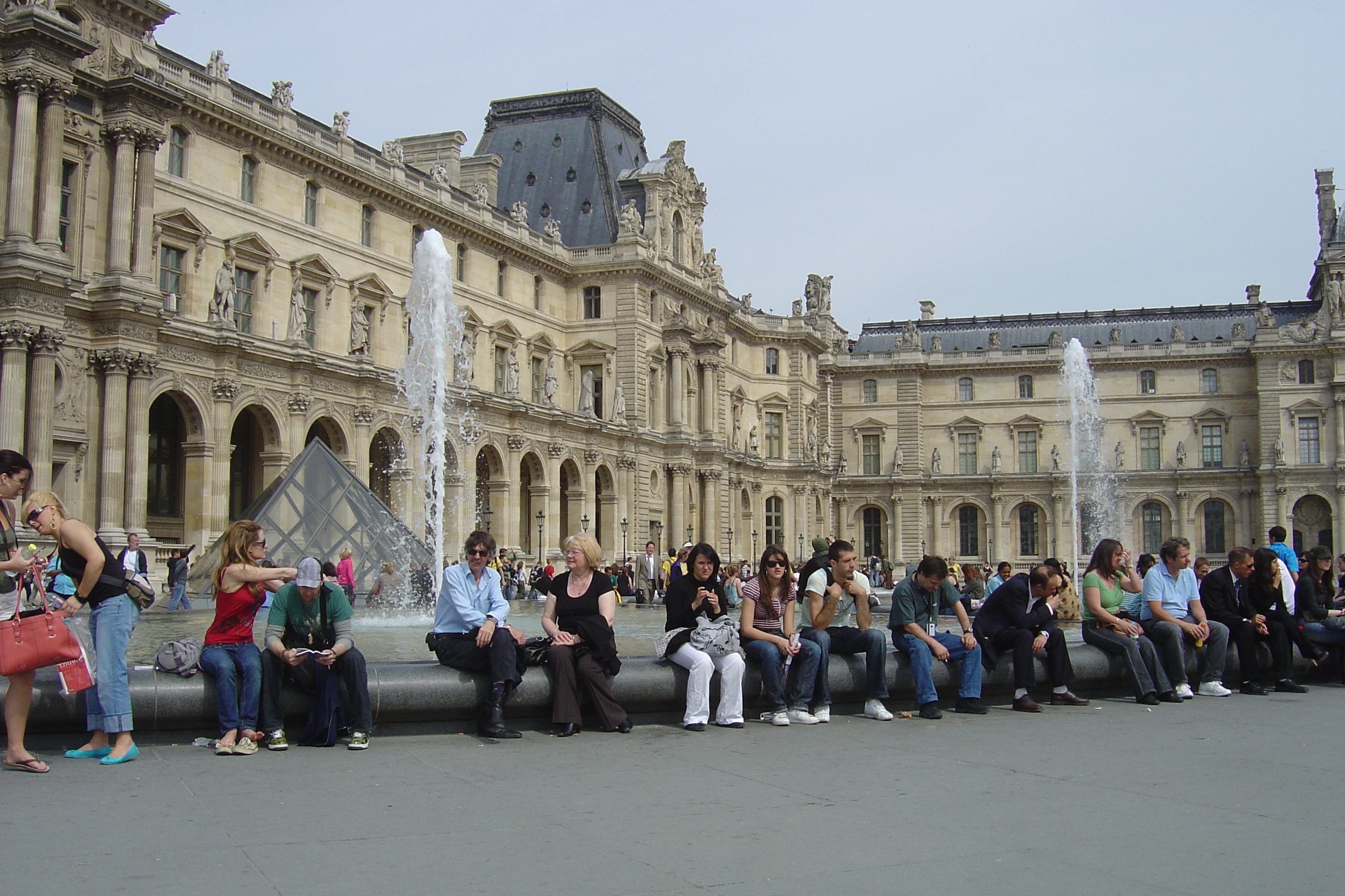 Picture France Paris Louvre 2007-05 16 - Center Louvre