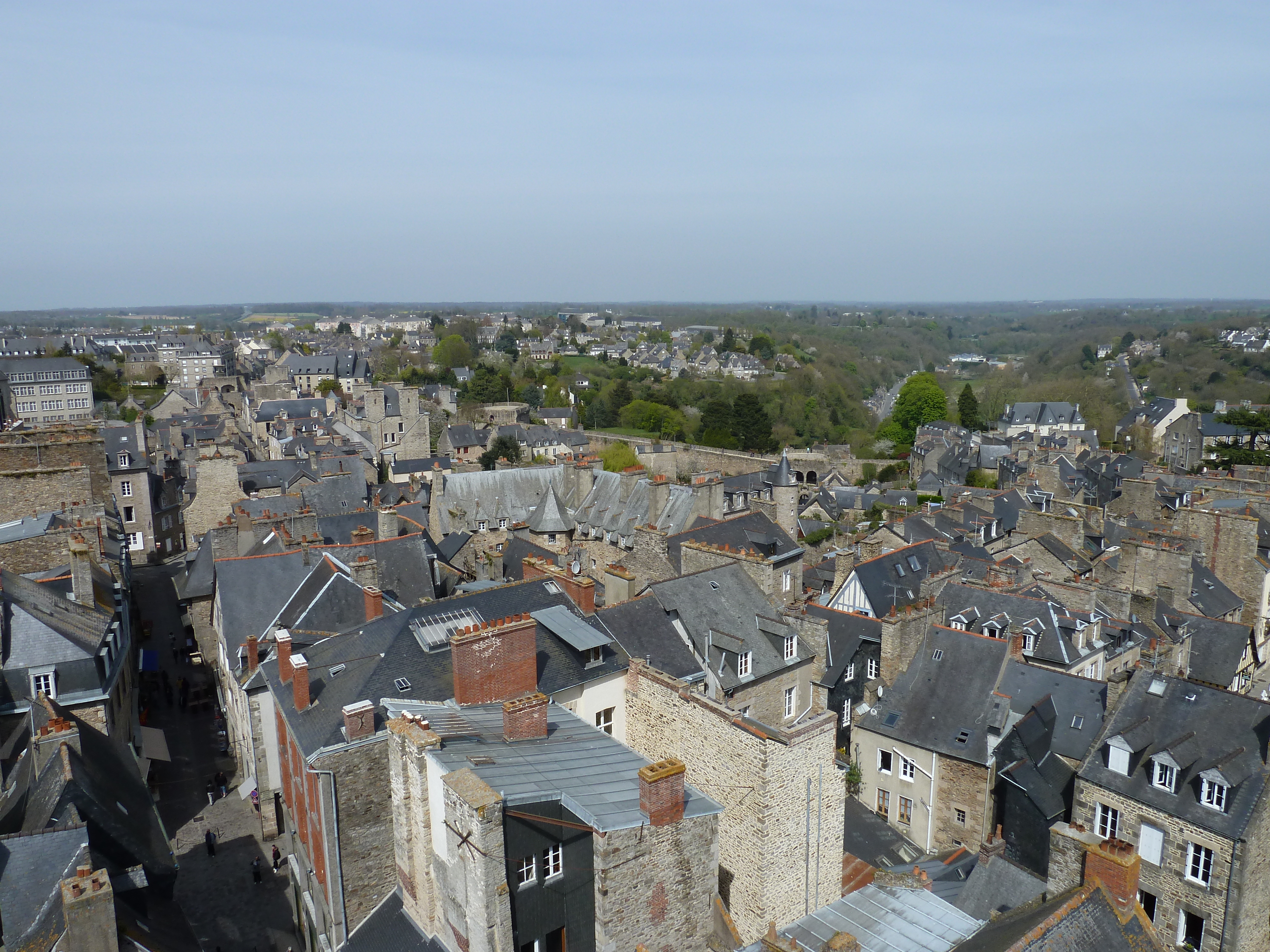 Picture France Dinan Dinan clock tower 2010-04 3 - Discovery Dinan clock tower