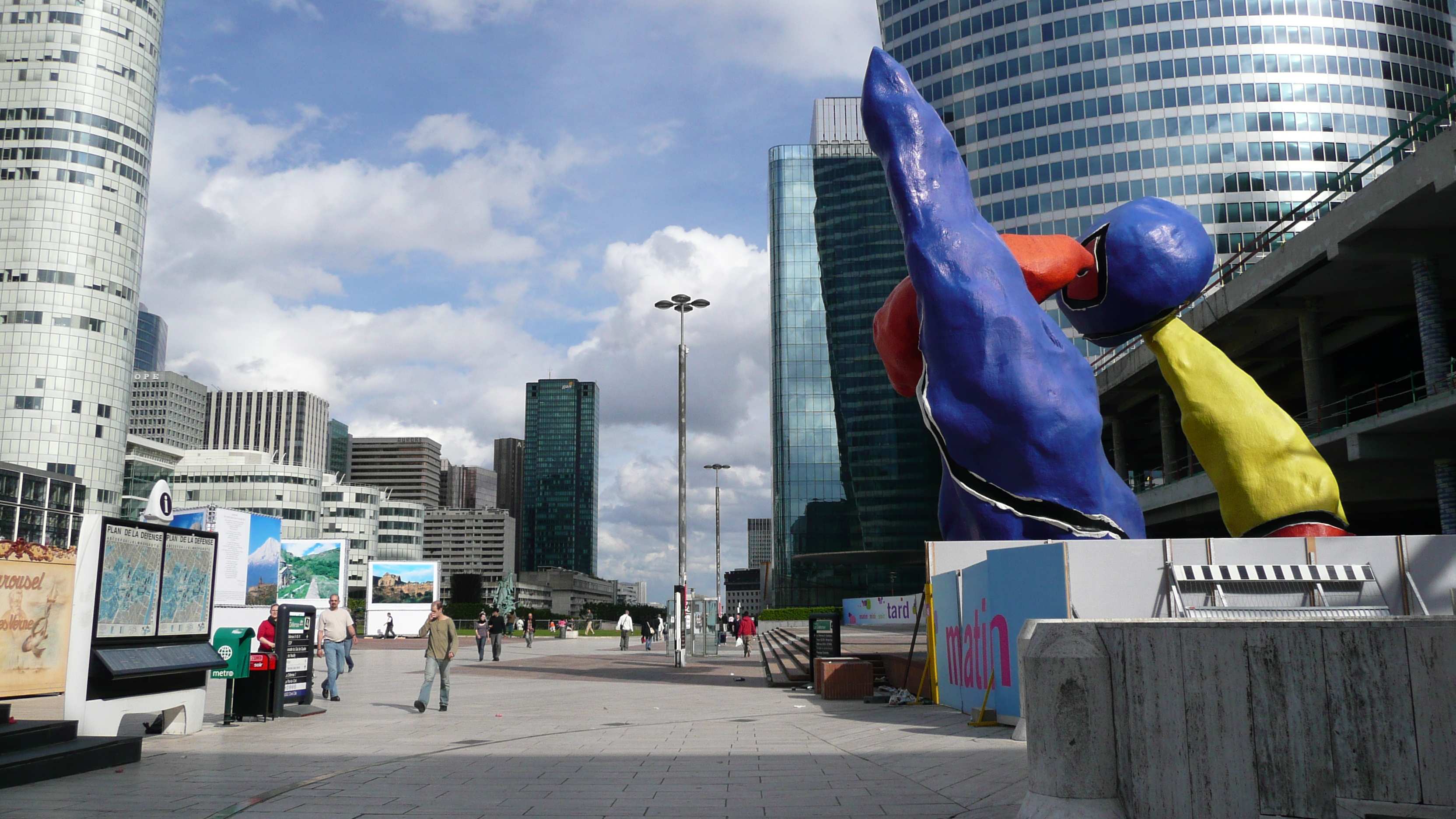 Picture France Paris La Defense 2007-05 198 - Around La Defense