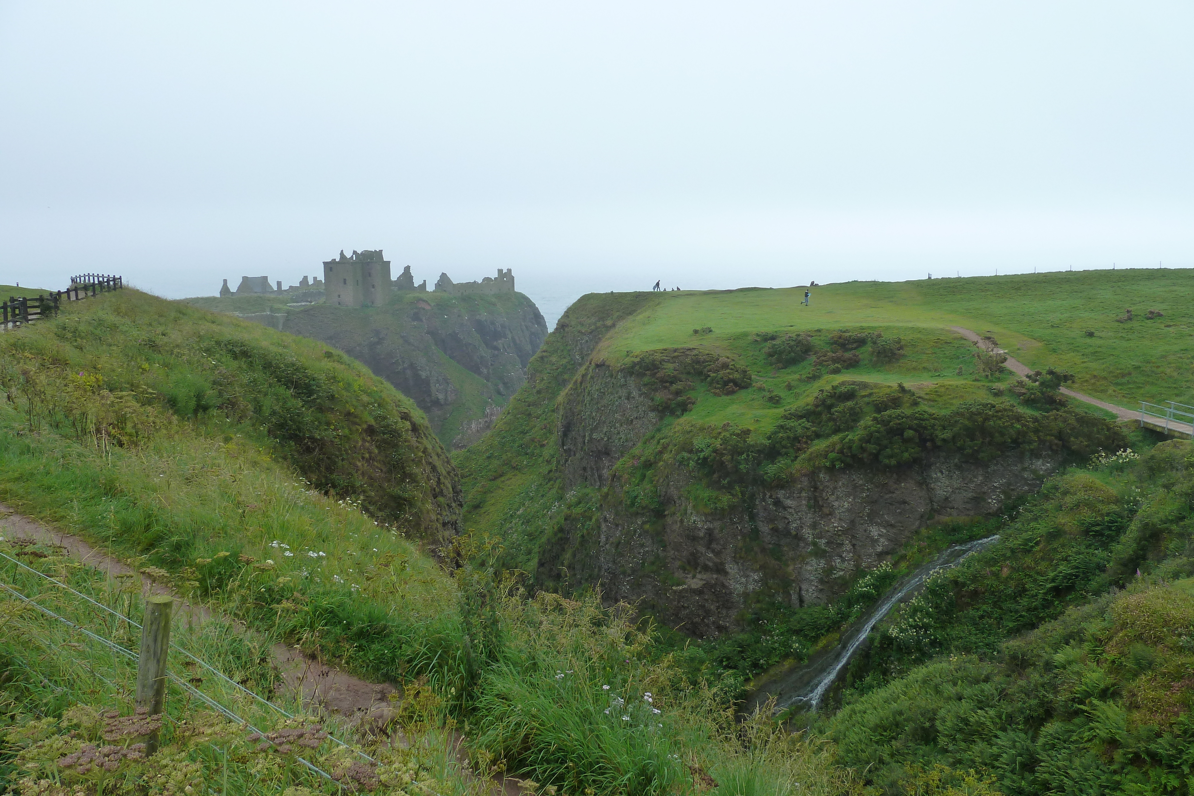 Picture United Kingdom Scotland Dunottar Castle 2011-07 13 - Center Dunottar Castle