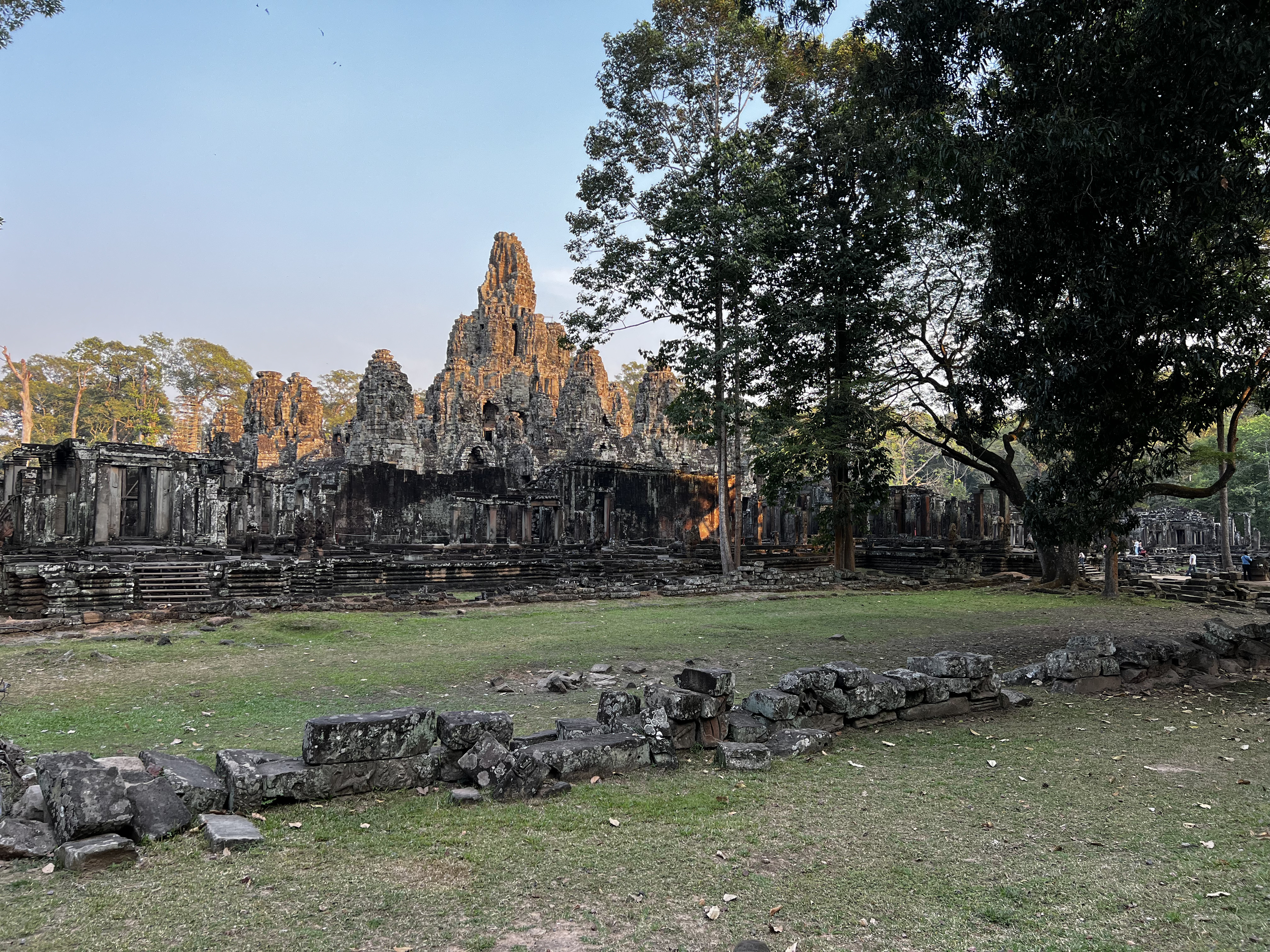 Picture Cambodia Siem Reap Bayon 2023-01 75 - Discovery Bayon