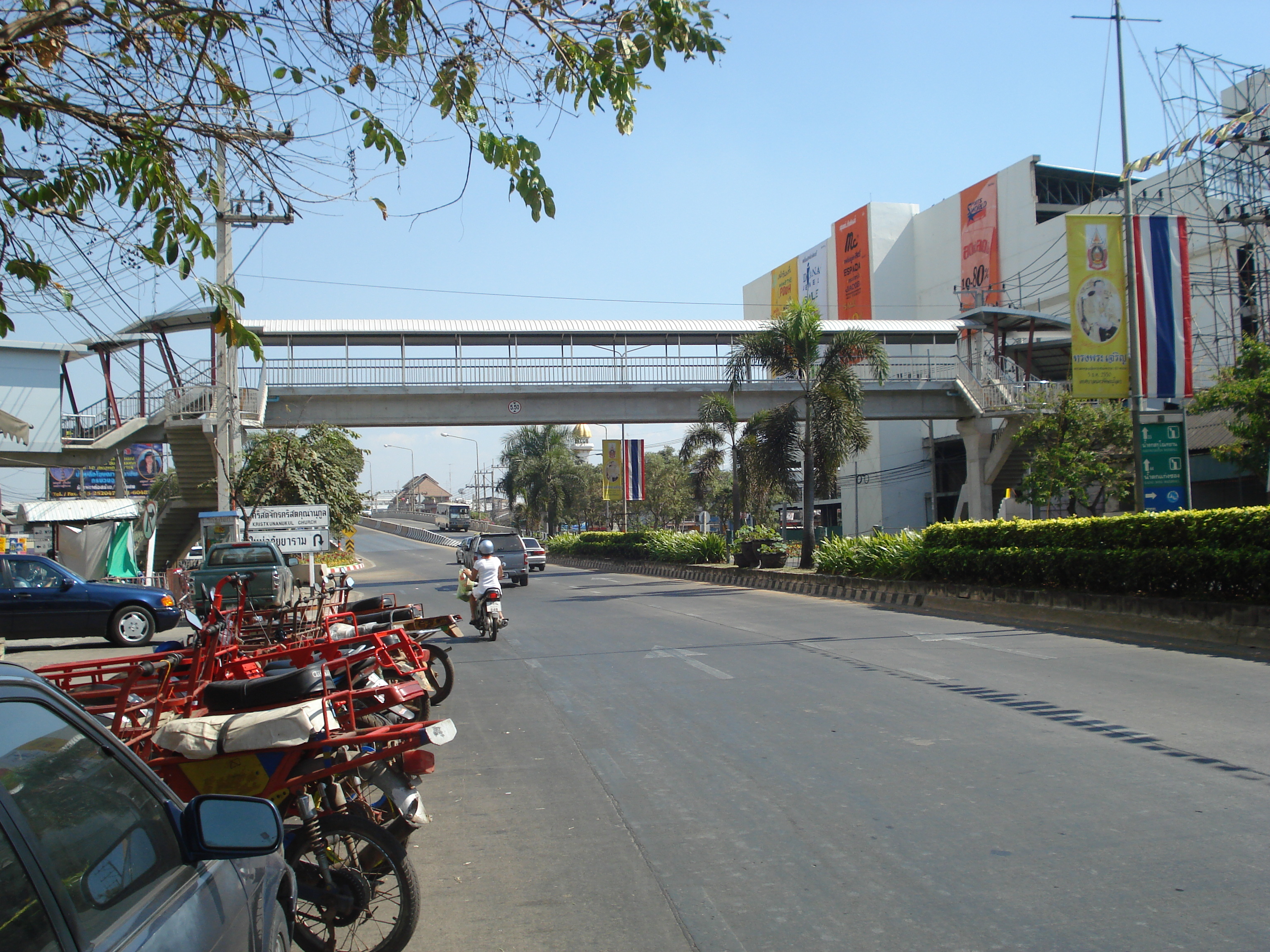 Picture Thailand Phitsanulok Mittraparp Road 2008-01 52 - History Mittraparp Road