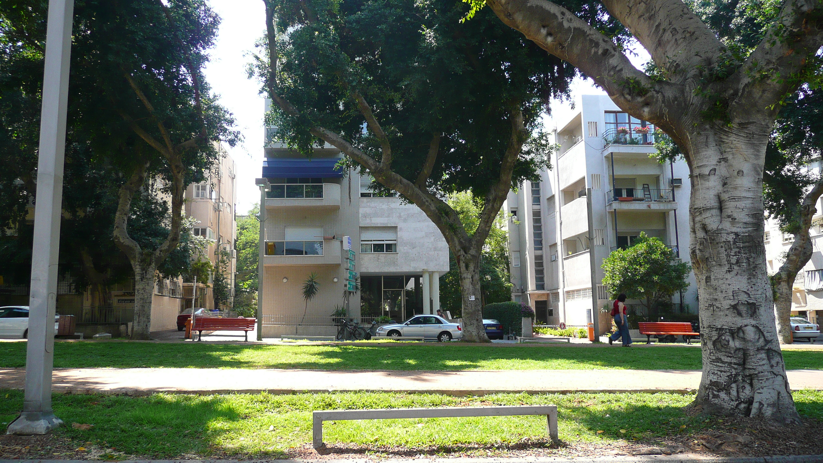 Picture Israel Tel Aviv Rothschild Street 2007-06 30 - Tours Rothschild Street